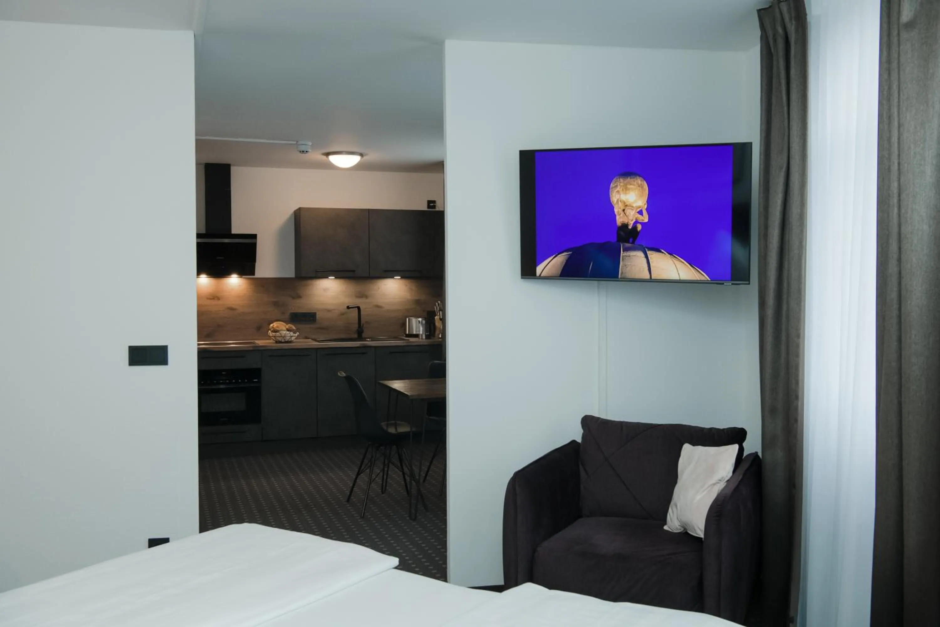 TV and multimedia, Bed in Hotel Alekto
