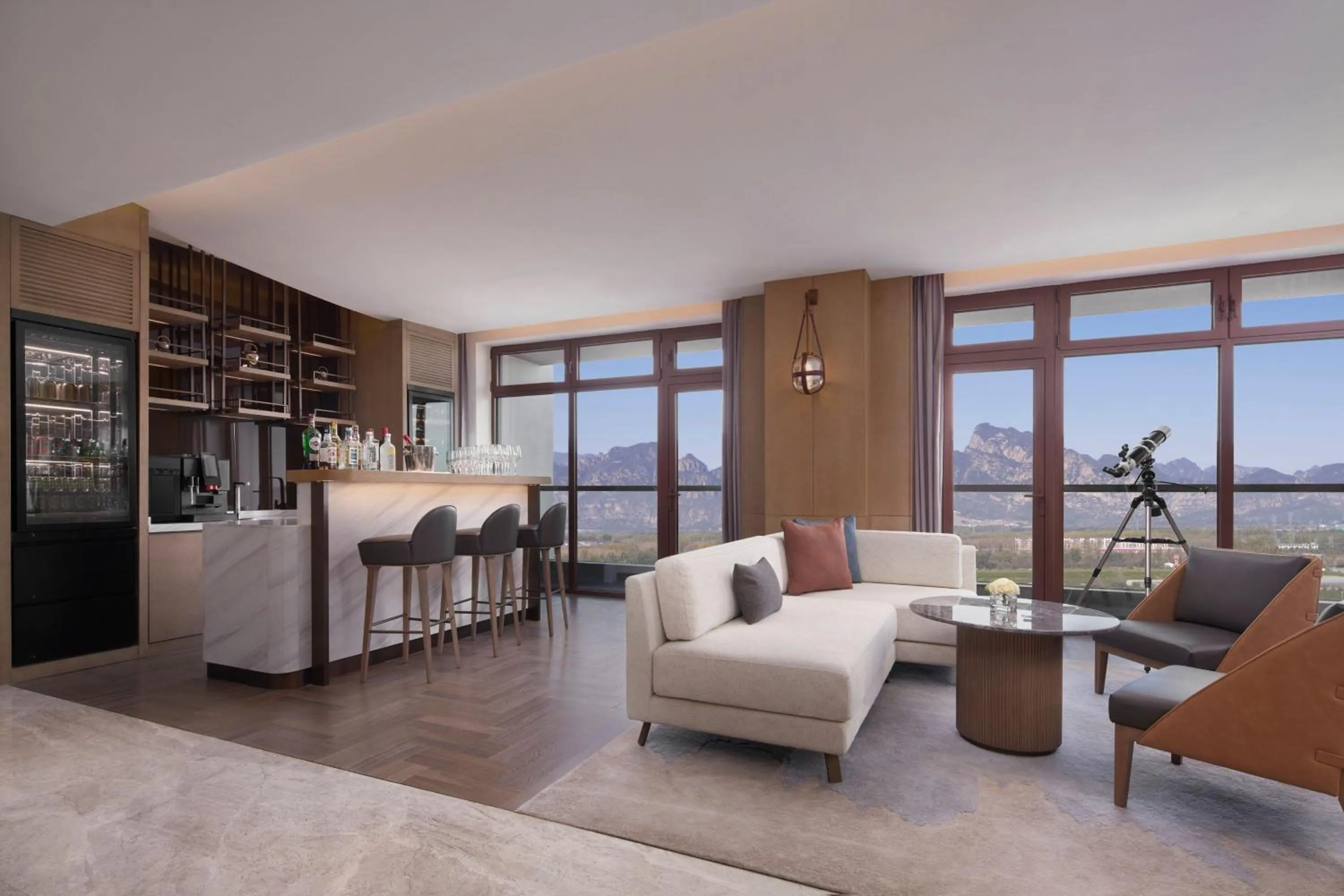 Lounge or bar in Beijing Marriott Hotel Yanqing