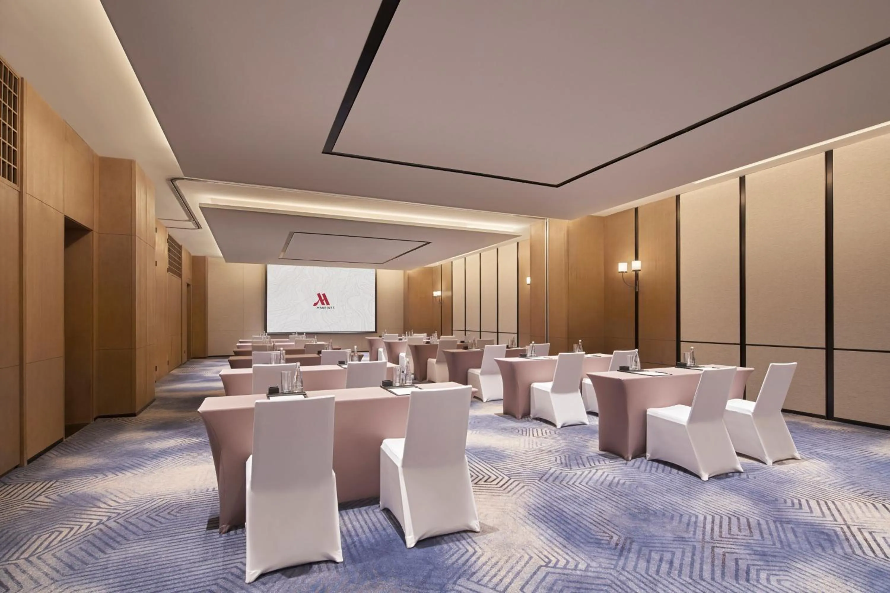 Meeting/conference room in Beijing Marriott Hotel Yanqing
