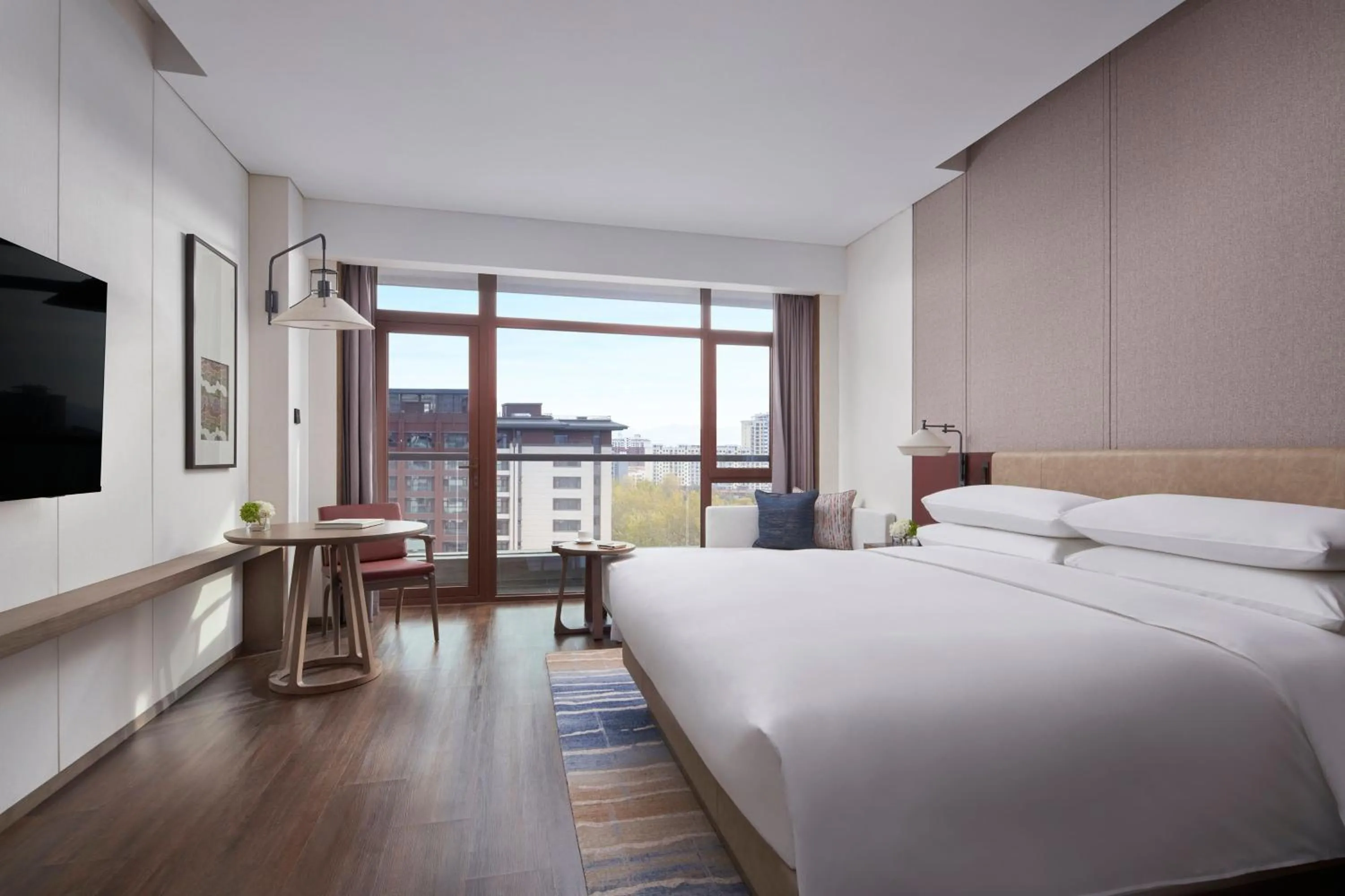 Photo of the whole room, Bed in Beijing Marriott Hotel Yanqing