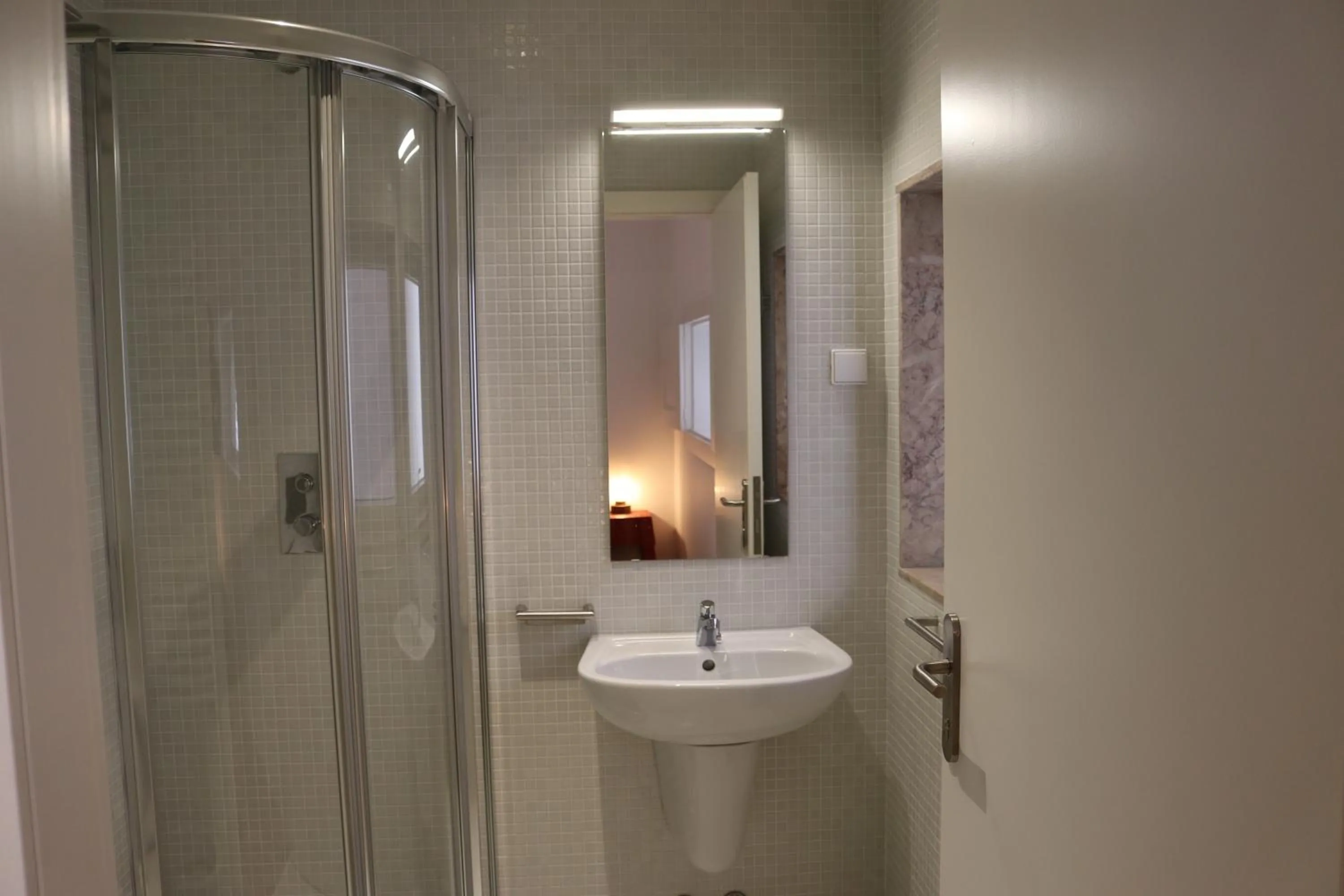 Public Bath in HI Vila do Conde - Pousada de Juventude