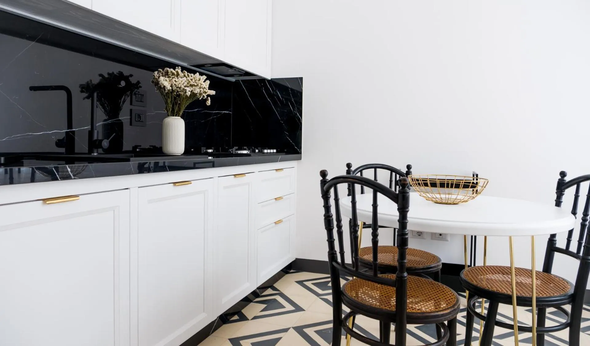 Dining area in Villa Aurelia Suites and Apartments