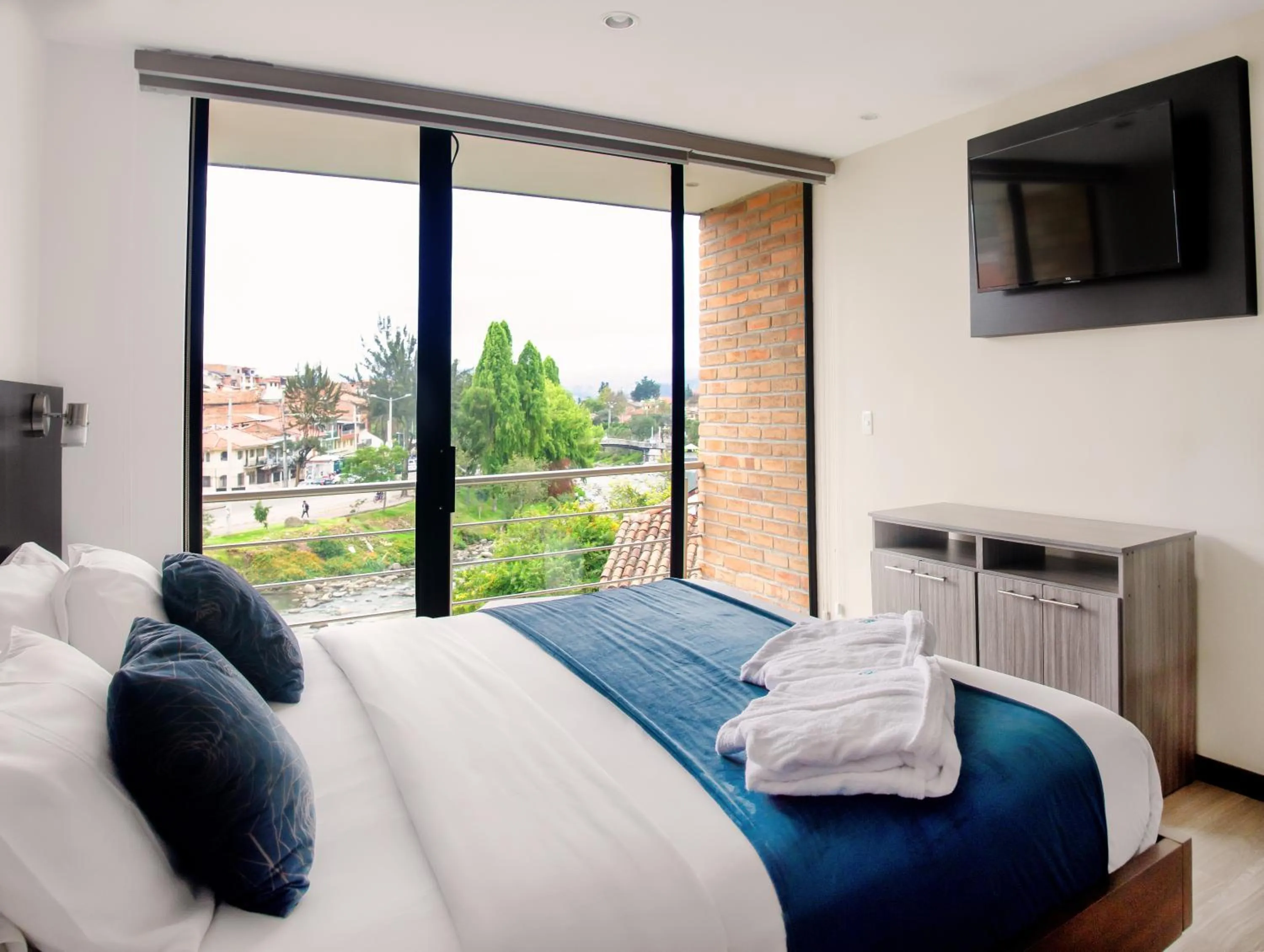 Bed in Hotel & Suites en Cuenca, Venue Batán