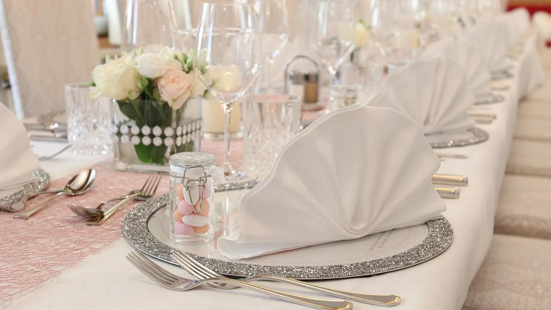 Banquet/Function facilities in Hotel Purner