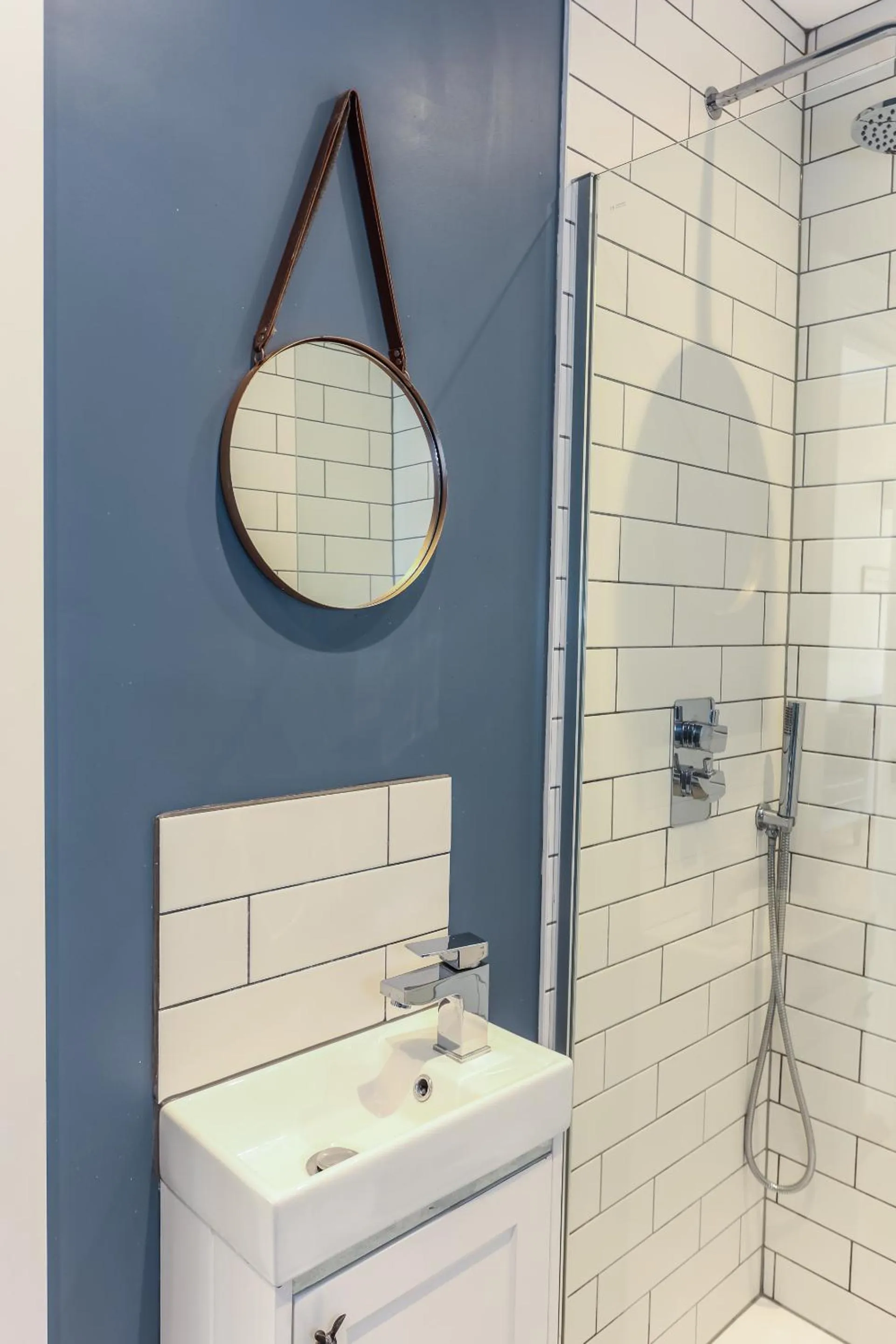 Bathroom in Iona 4 bed luxury in the heart of Bracklesham Bay