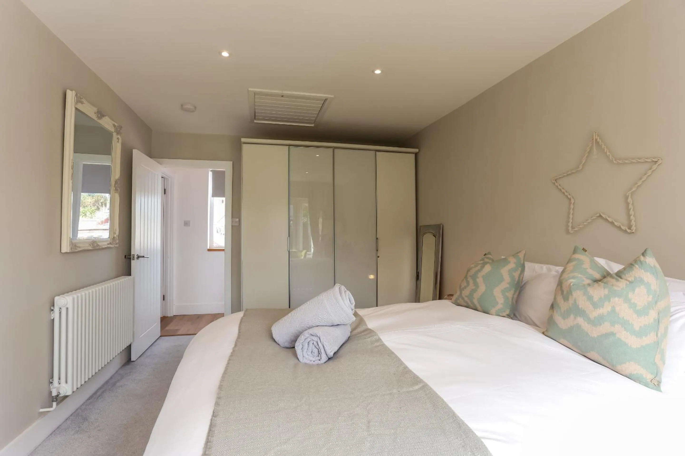 Bedroom, Bed in Iona 4 bed luxury in the heart of Bracklesham Bay