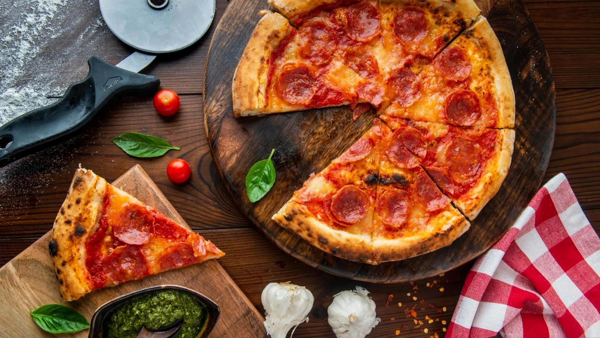 Restaurant/places to eat in Holiday Inn New Delhi Aerocity by IHG