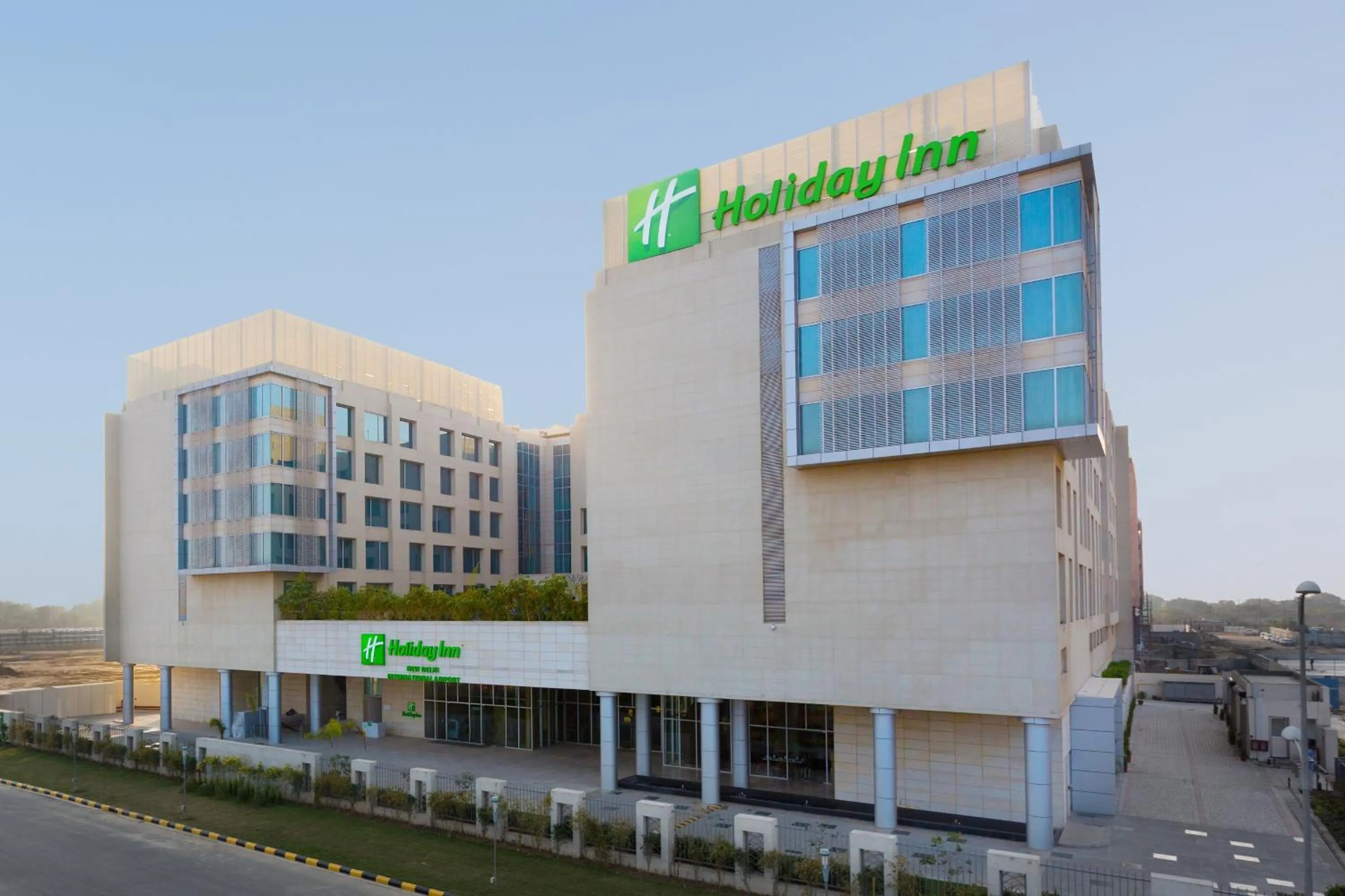 Property building in Holiday Inn New Delhi Aerocity by IHG