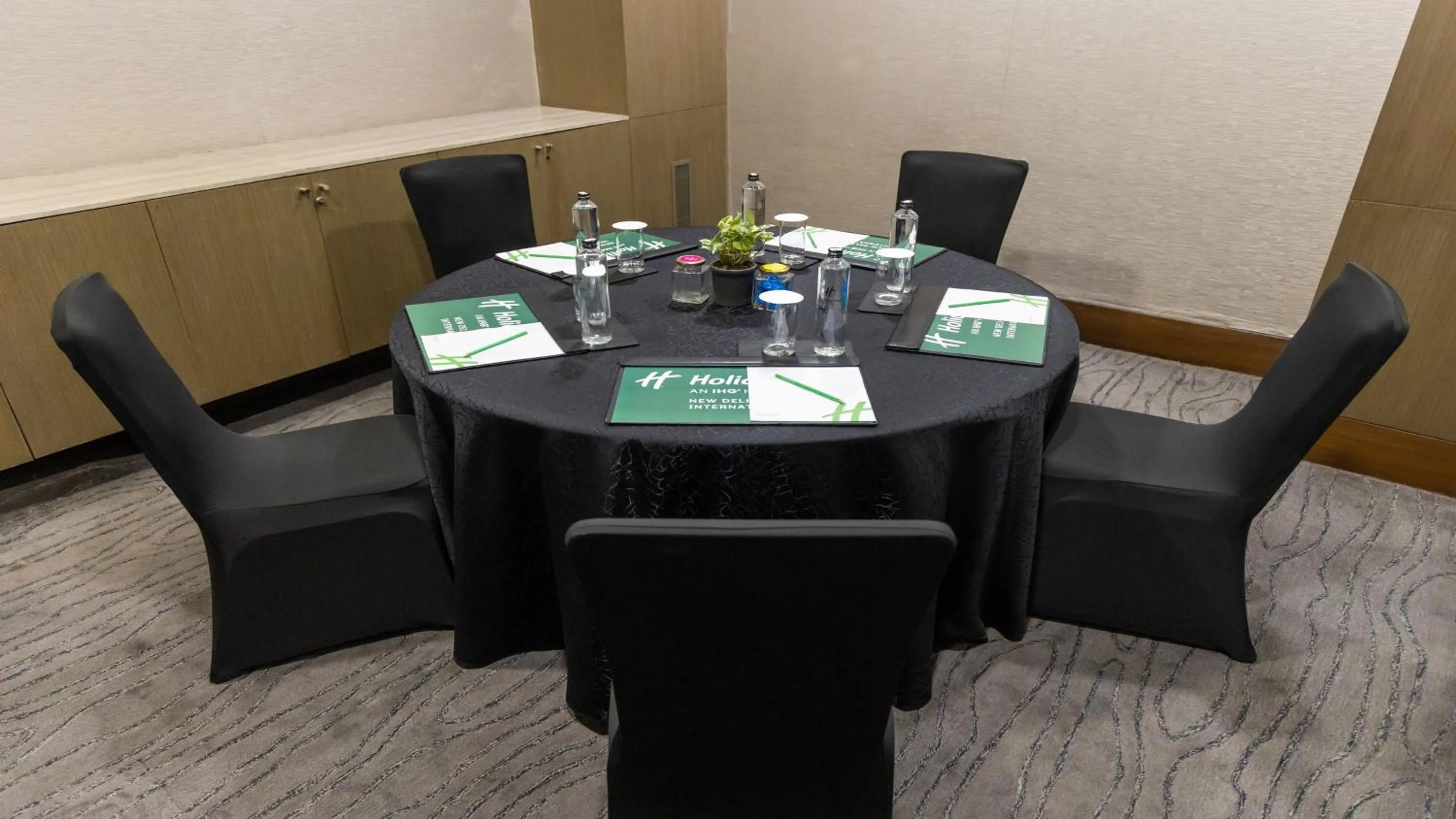 Meeting/conference room in Holiday Inn New Delhi Aerocity by IHG