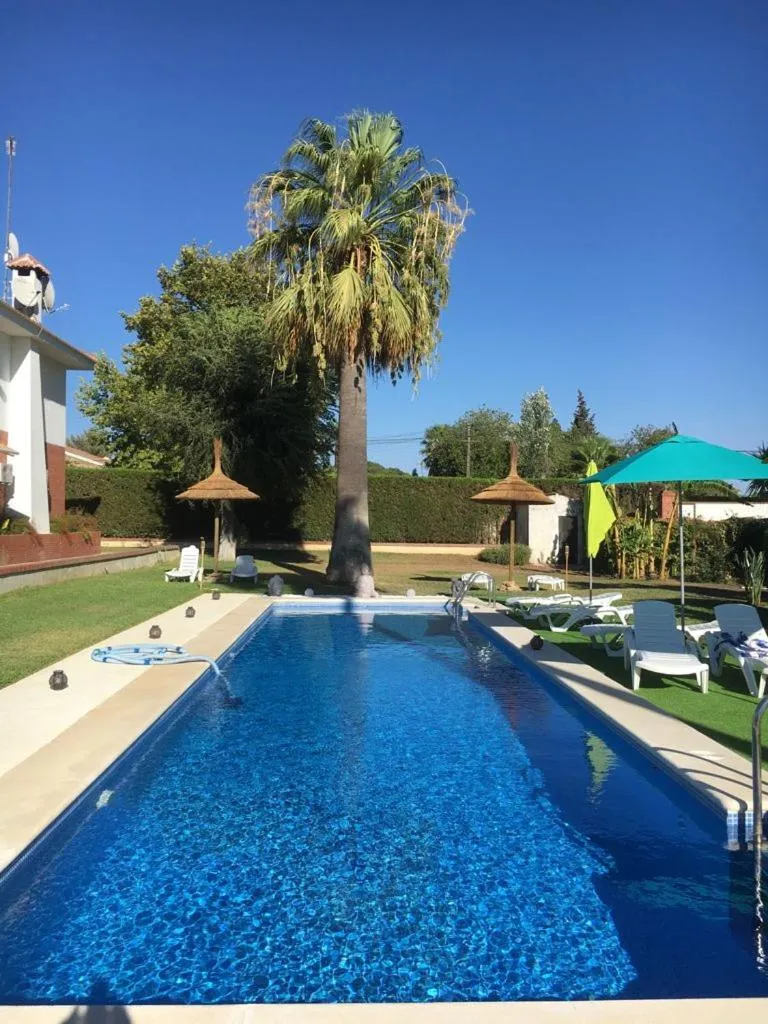 Swimming pool in Devmani Hotel Rural