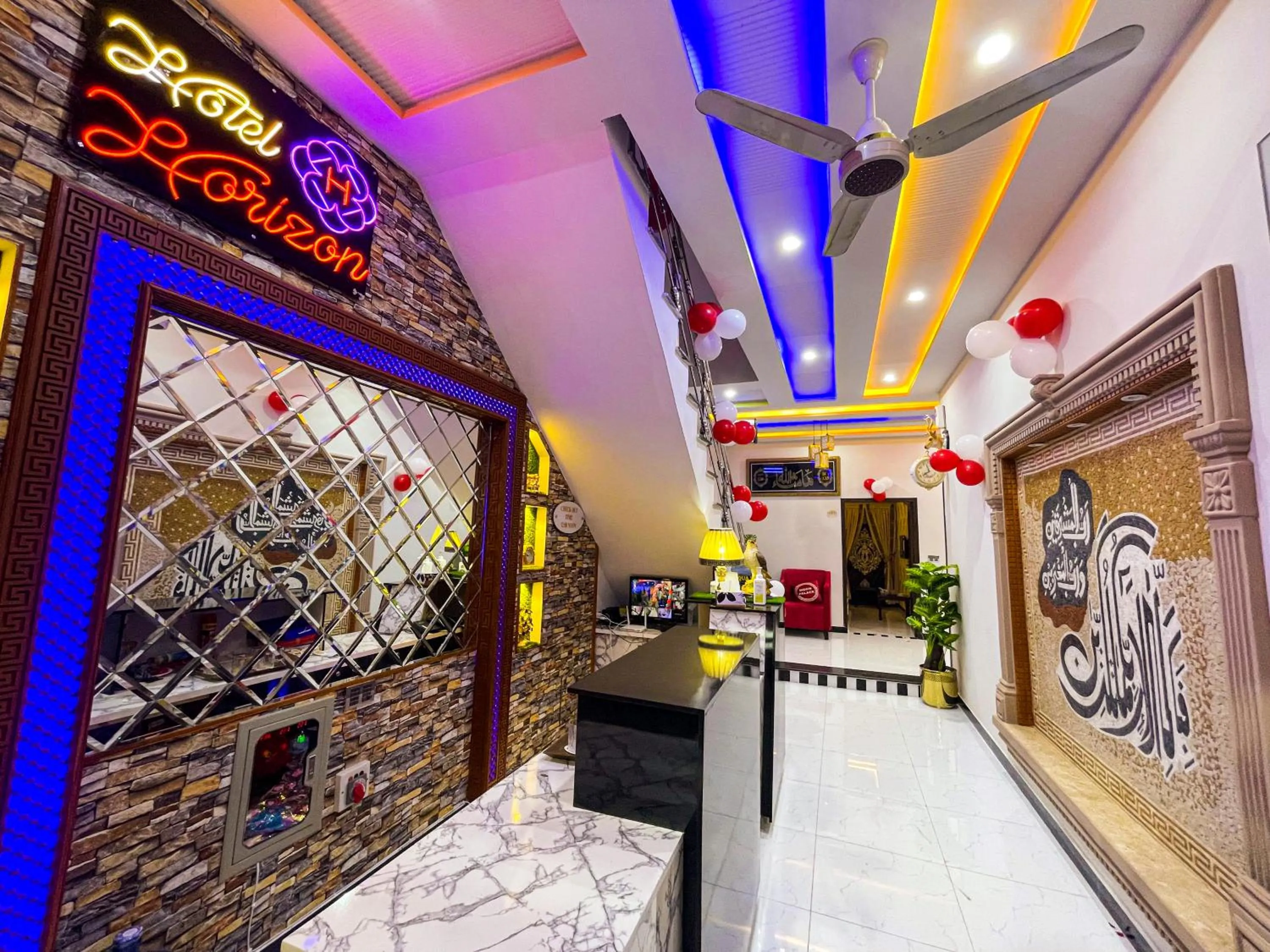 Lobby or reception in Horizon Hotel