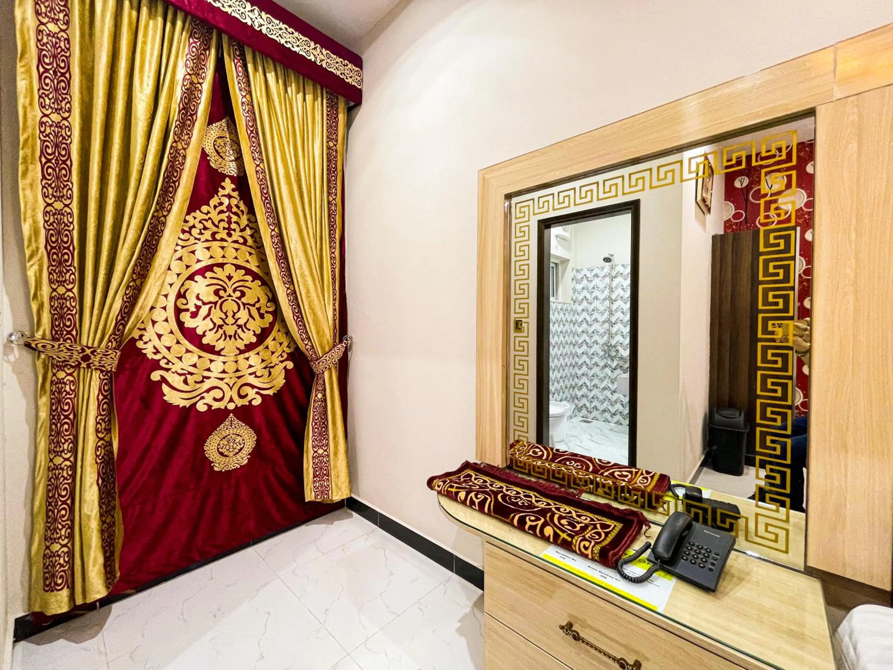 Seating area in Horizon Hotel