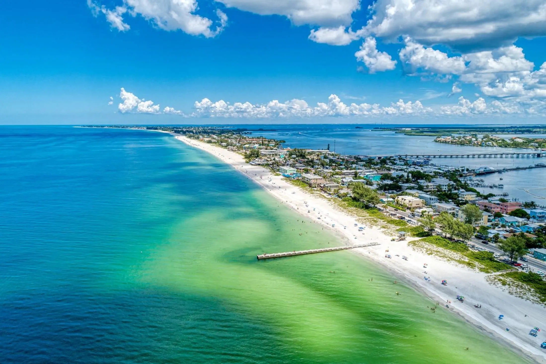 Property building in Ami Lighthouse Cottage-One Minute Walk To The Beach-Keyless Locks