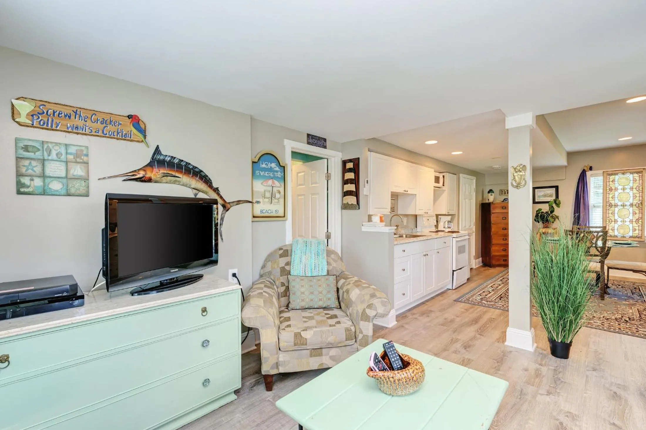 Property building in Ami Lighthouse Cottage-One Minute Walk To The Beach-Keyless Locks