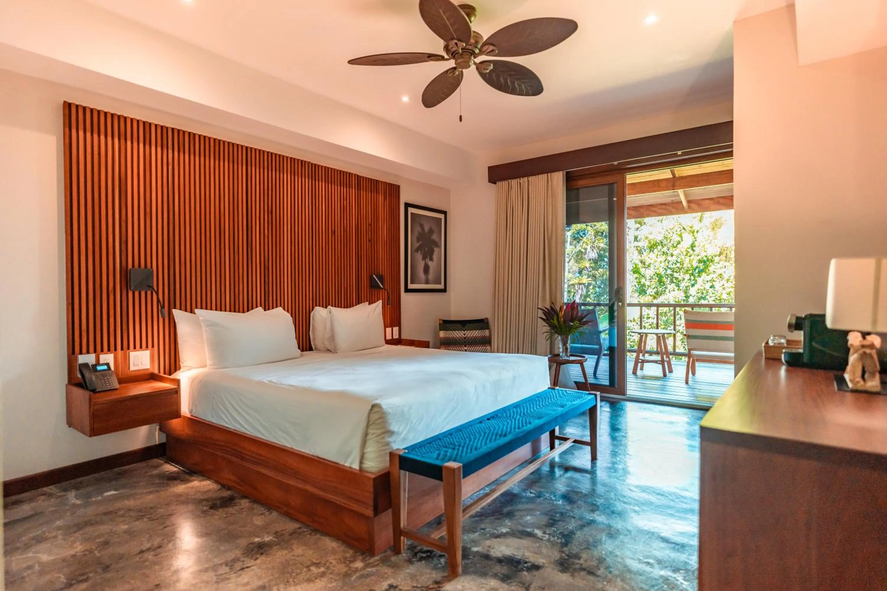 Bedroom, Bed in La Coralina Island House