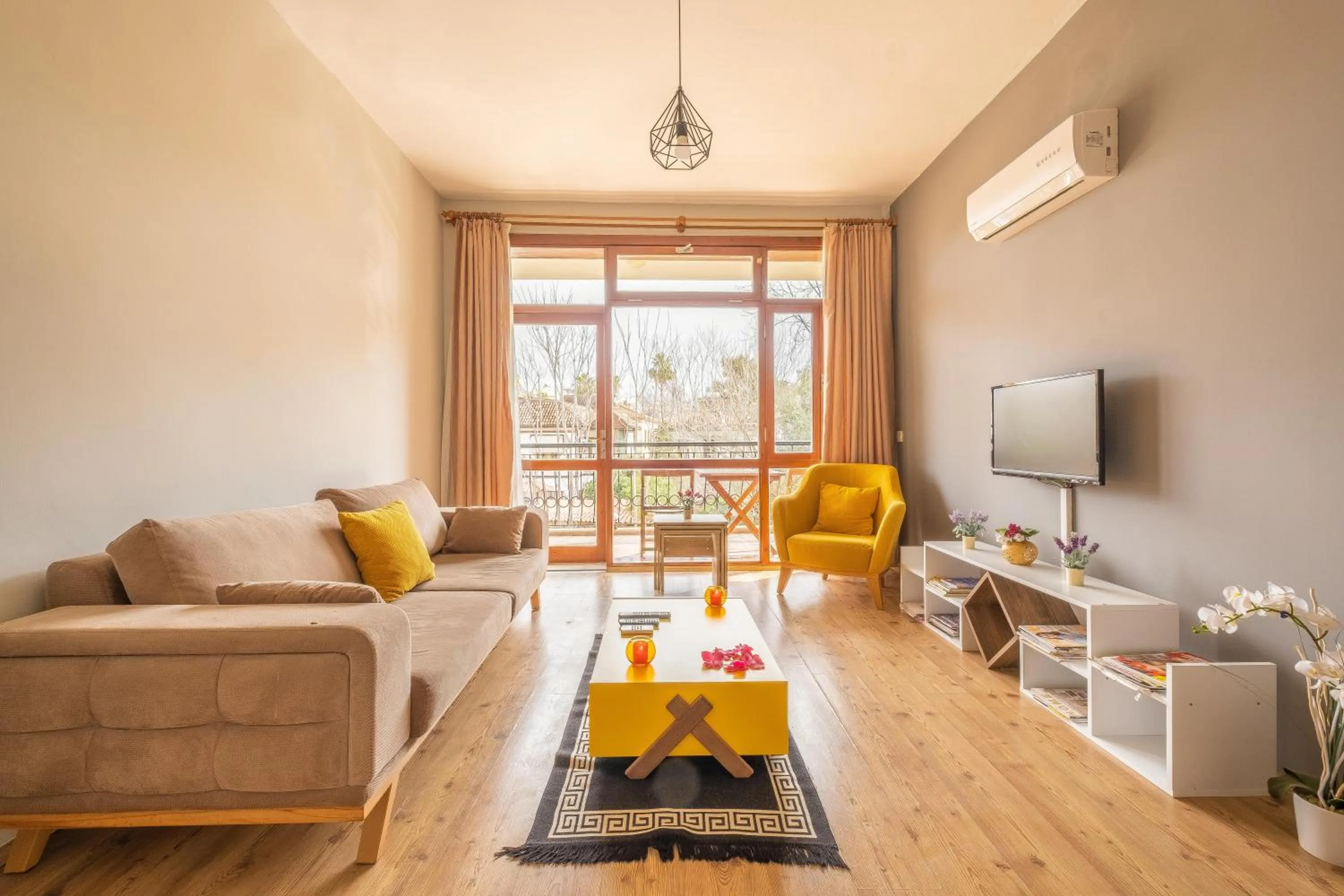 Living room in Old Town Deluxe Flats