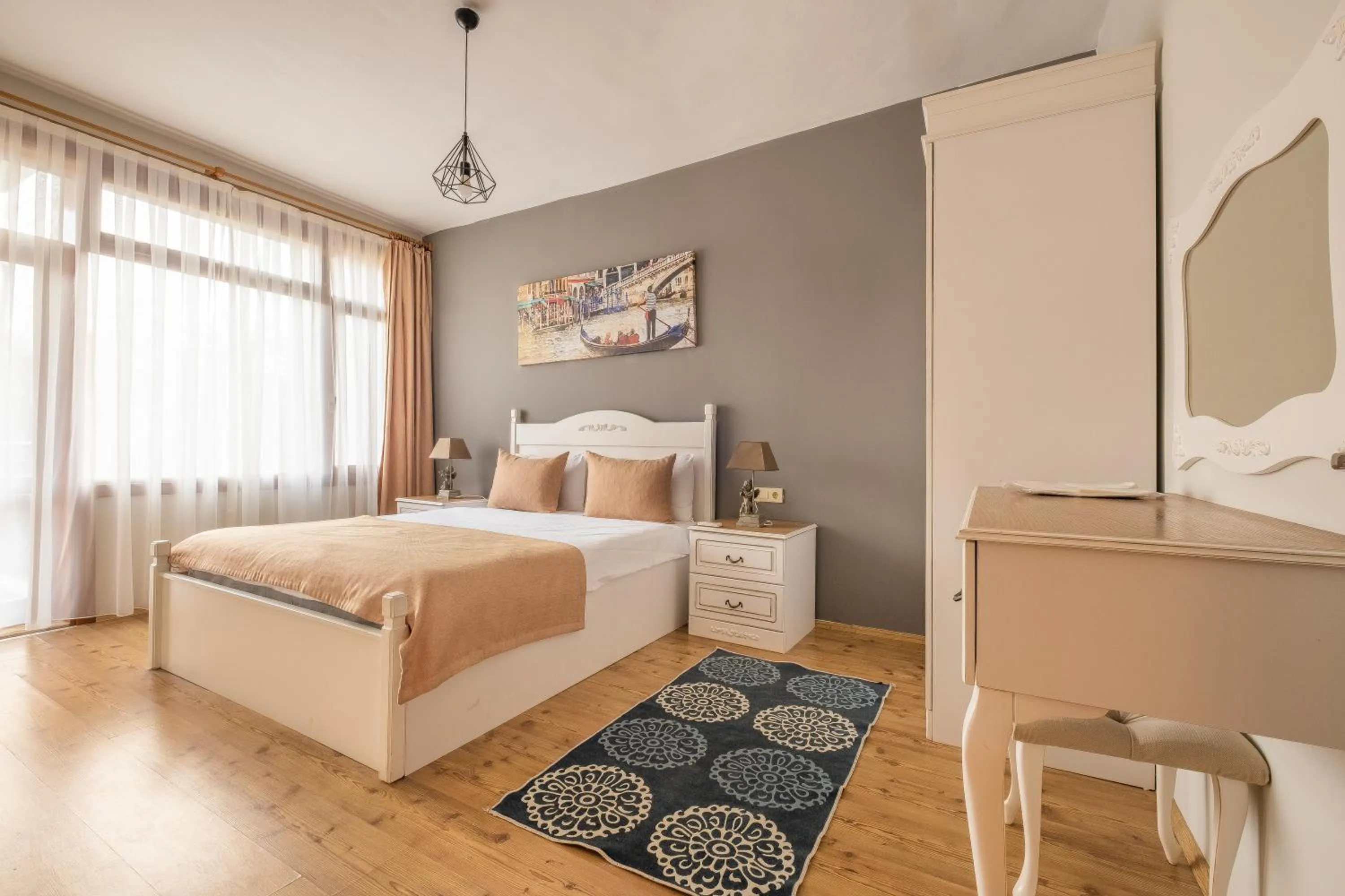 Bed in Old Town Deluxe Flats