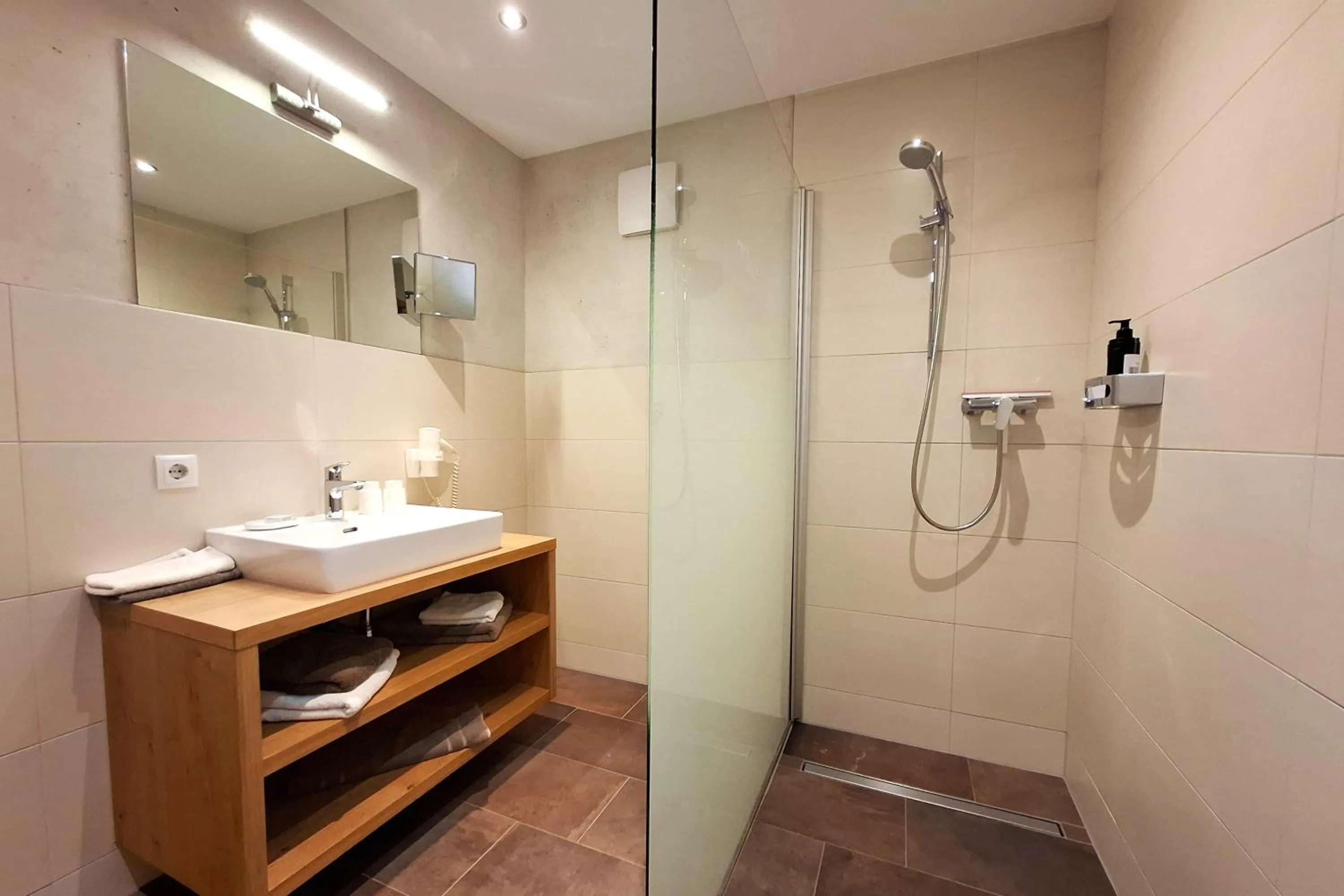Bathroom in Haus Tirol