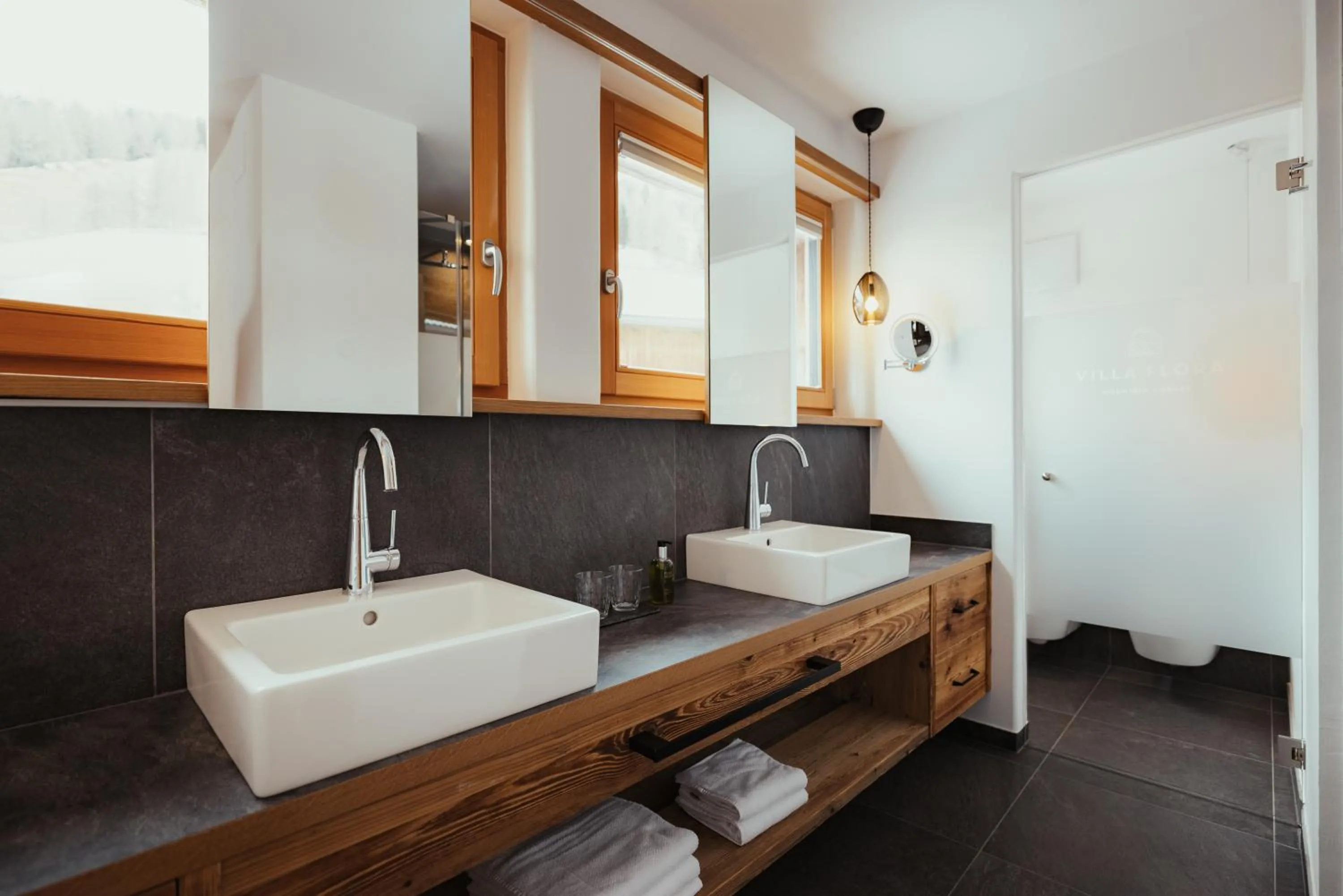 Bathroom in Villa Flora Mountain Lodges