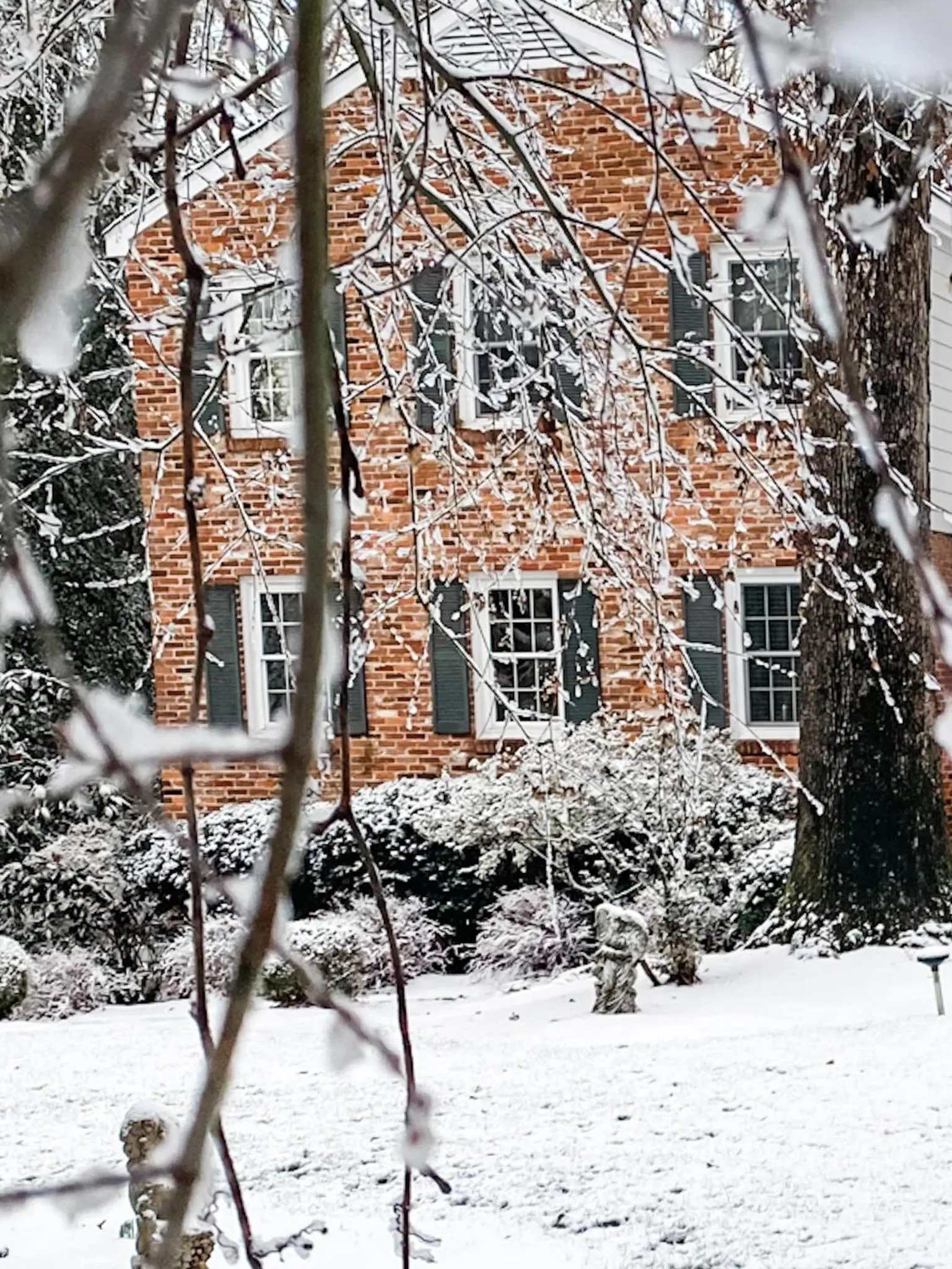 Property building in Colonial Gardens B & B
