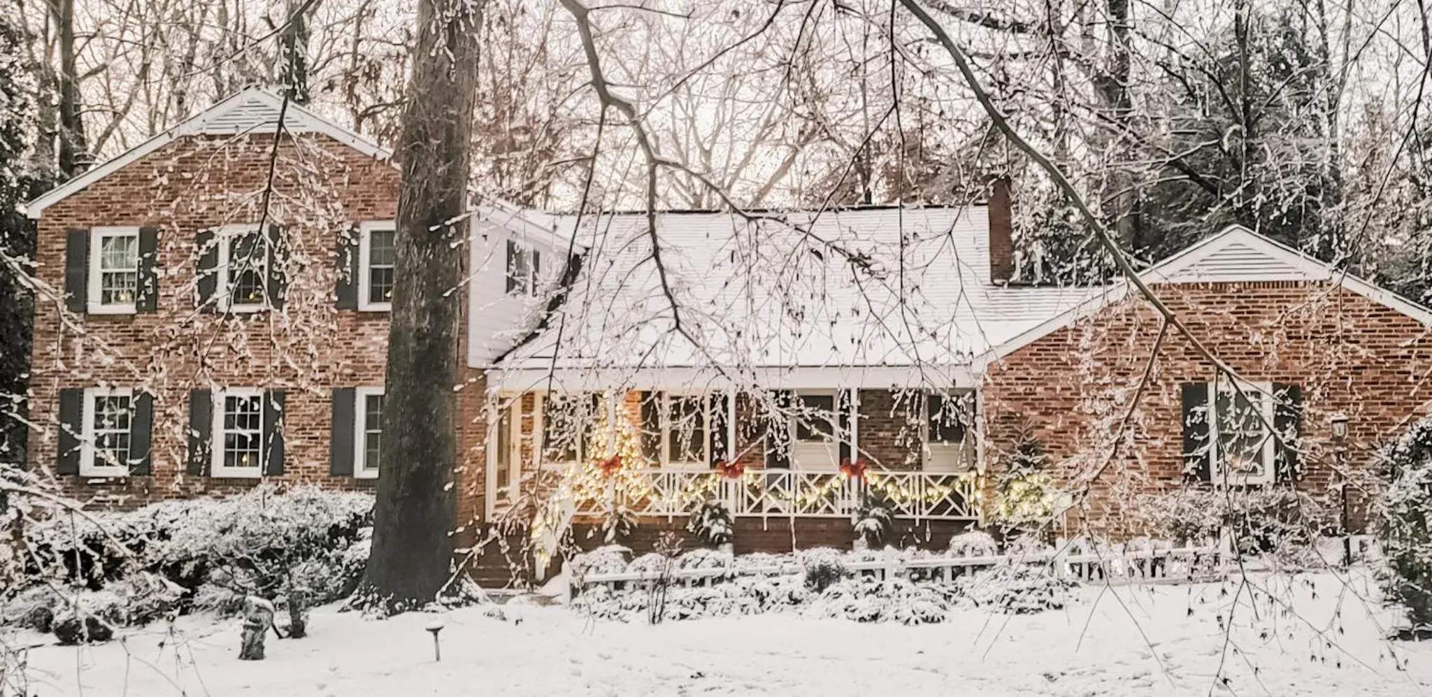 Colonial Gardens B & B Colonial Gardens B & B