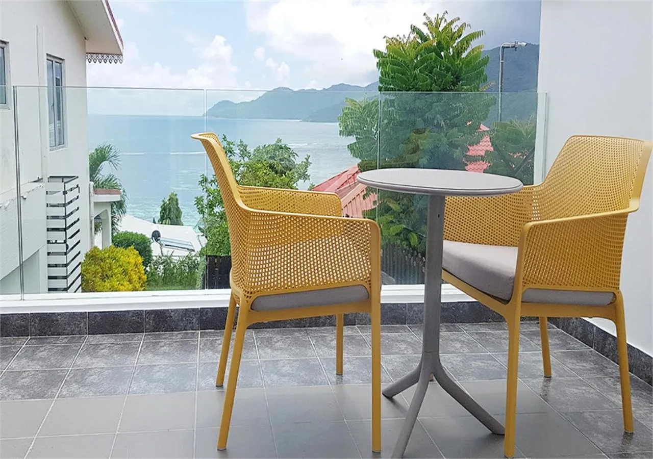 Le Relax Hotel and Restaurant