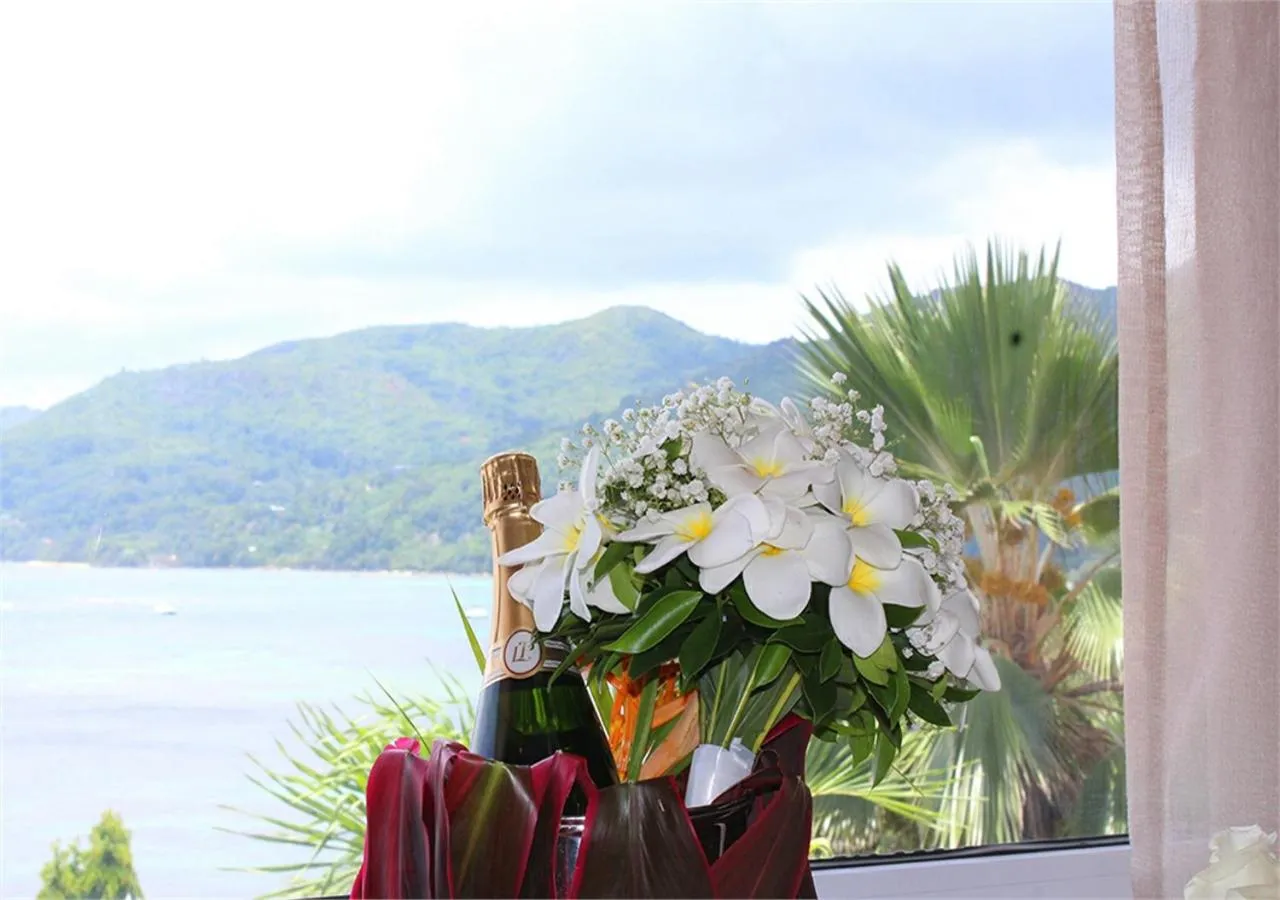 Le Relax Hotel and Restaurant