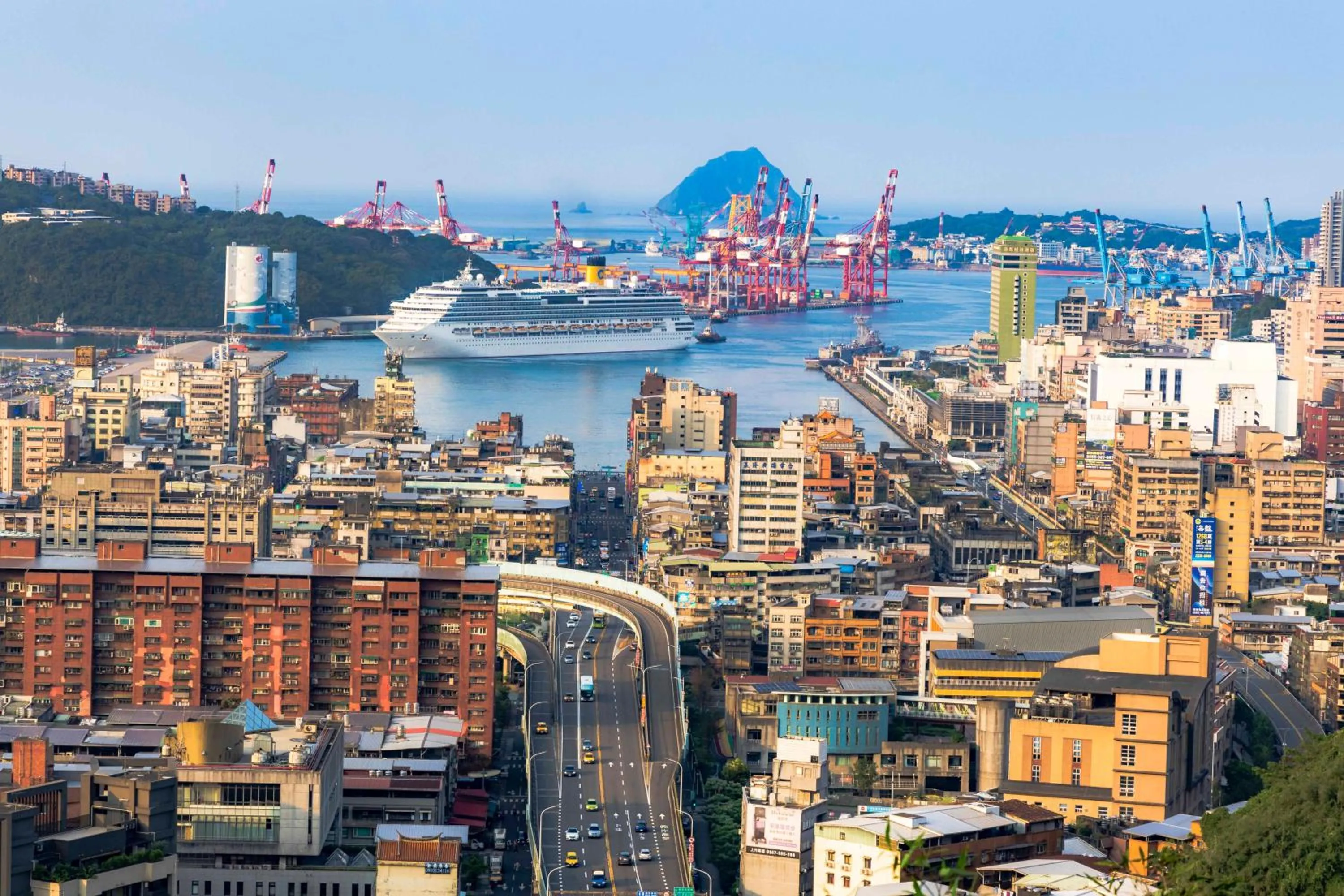 Property building in Evergreen Laurel Hotel - Keelung