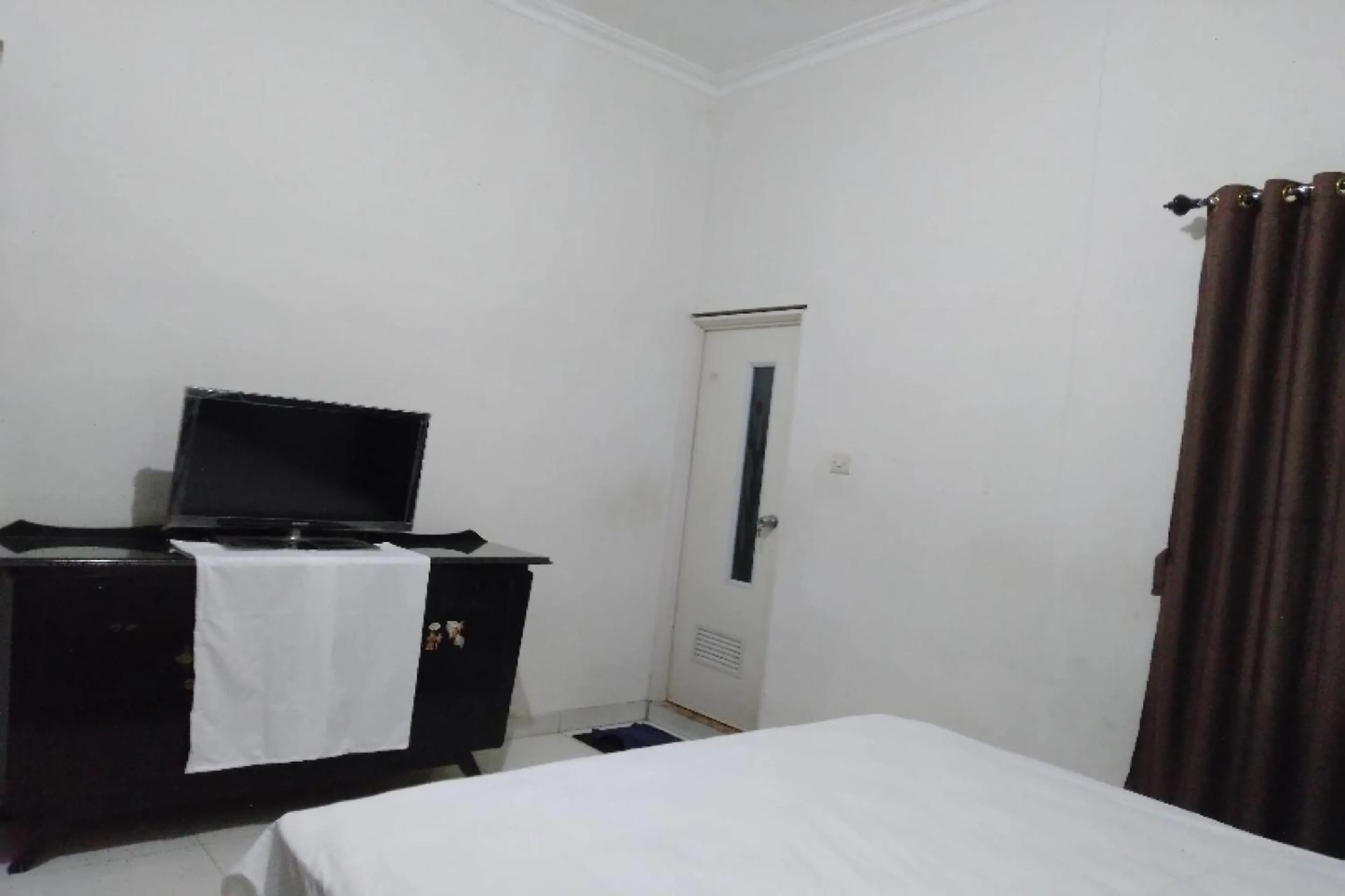 Bedroom, Bed in Hotel O Spring Homestay