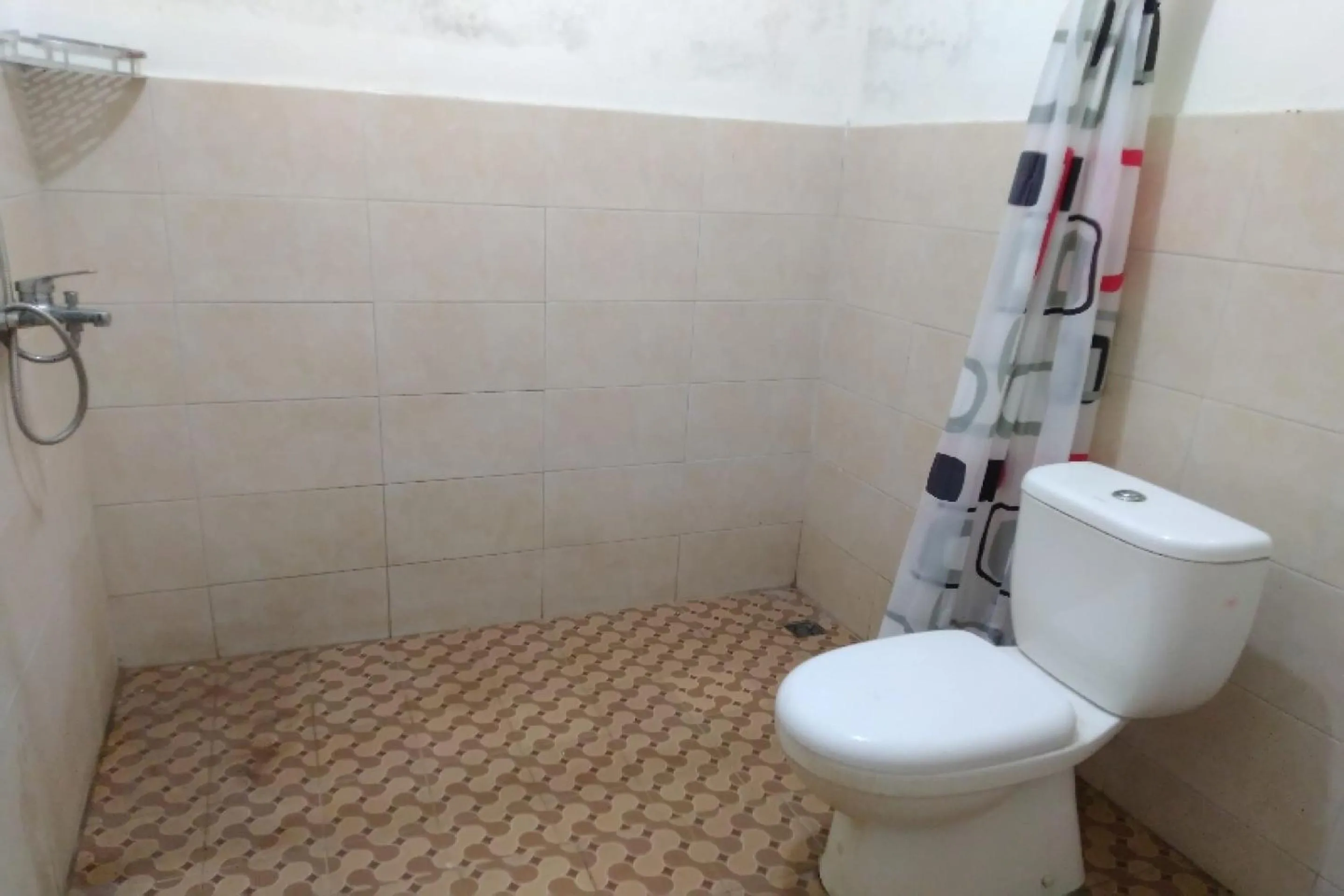 Bathroom in Hotel O Spring Homestay