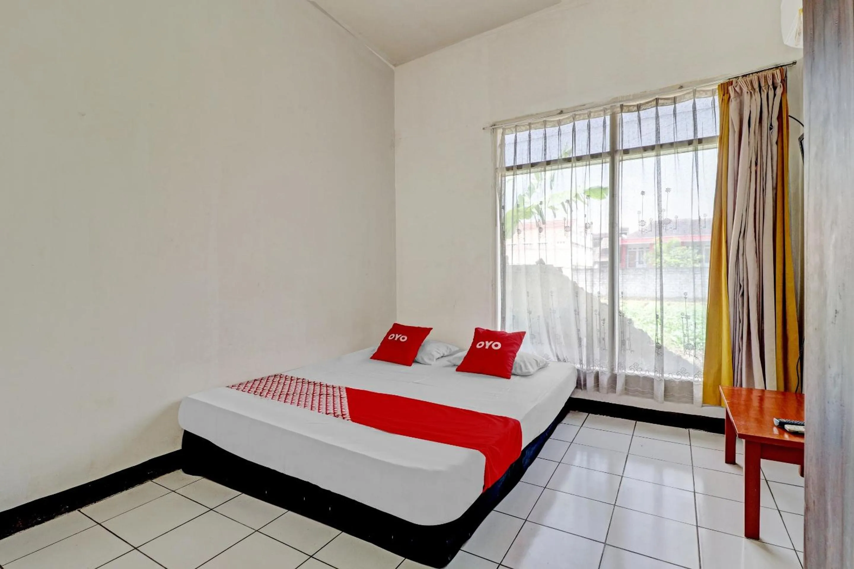 Bedroom, Bed in OYO 90621 Pondok 23