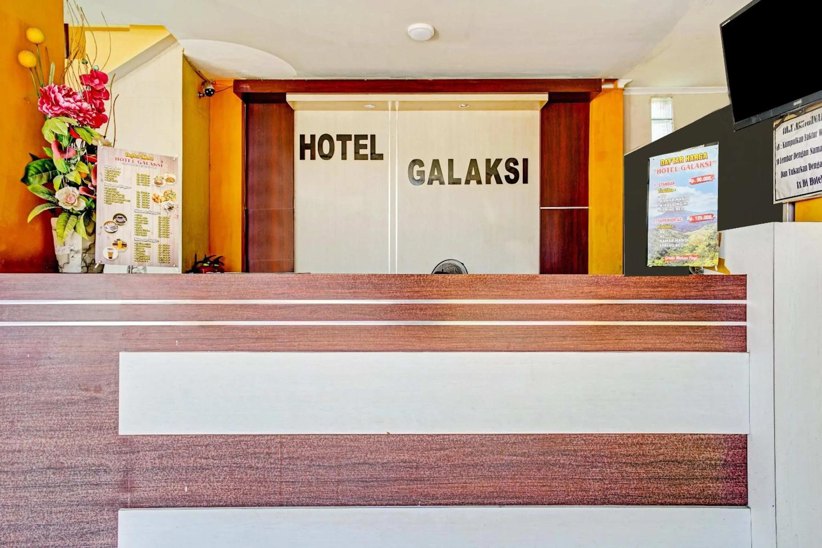 Lobby or reception in OYO 90622 Hotel Galaksi