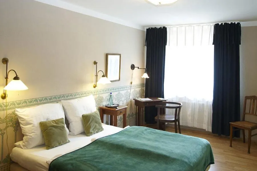 Bed in Hotel Sonnenhof