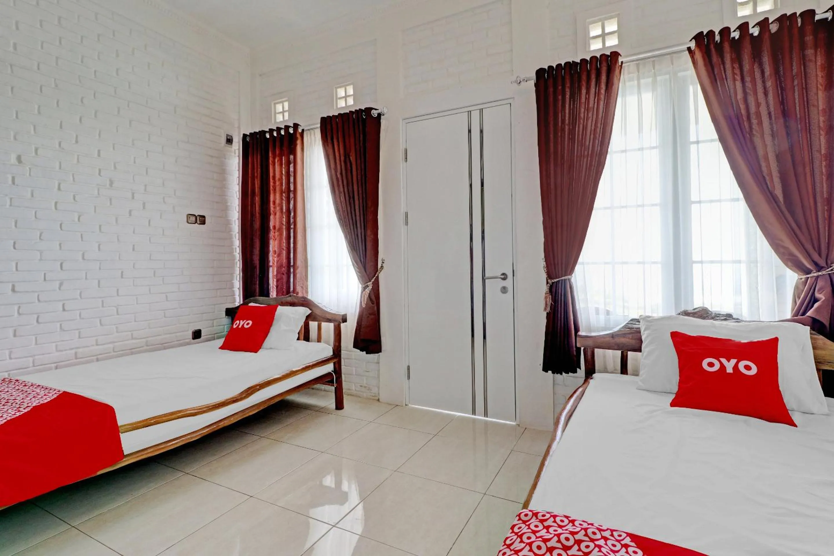 Bedroom, Bed in Collection O 90617 Rumah Oma Opa Syariah