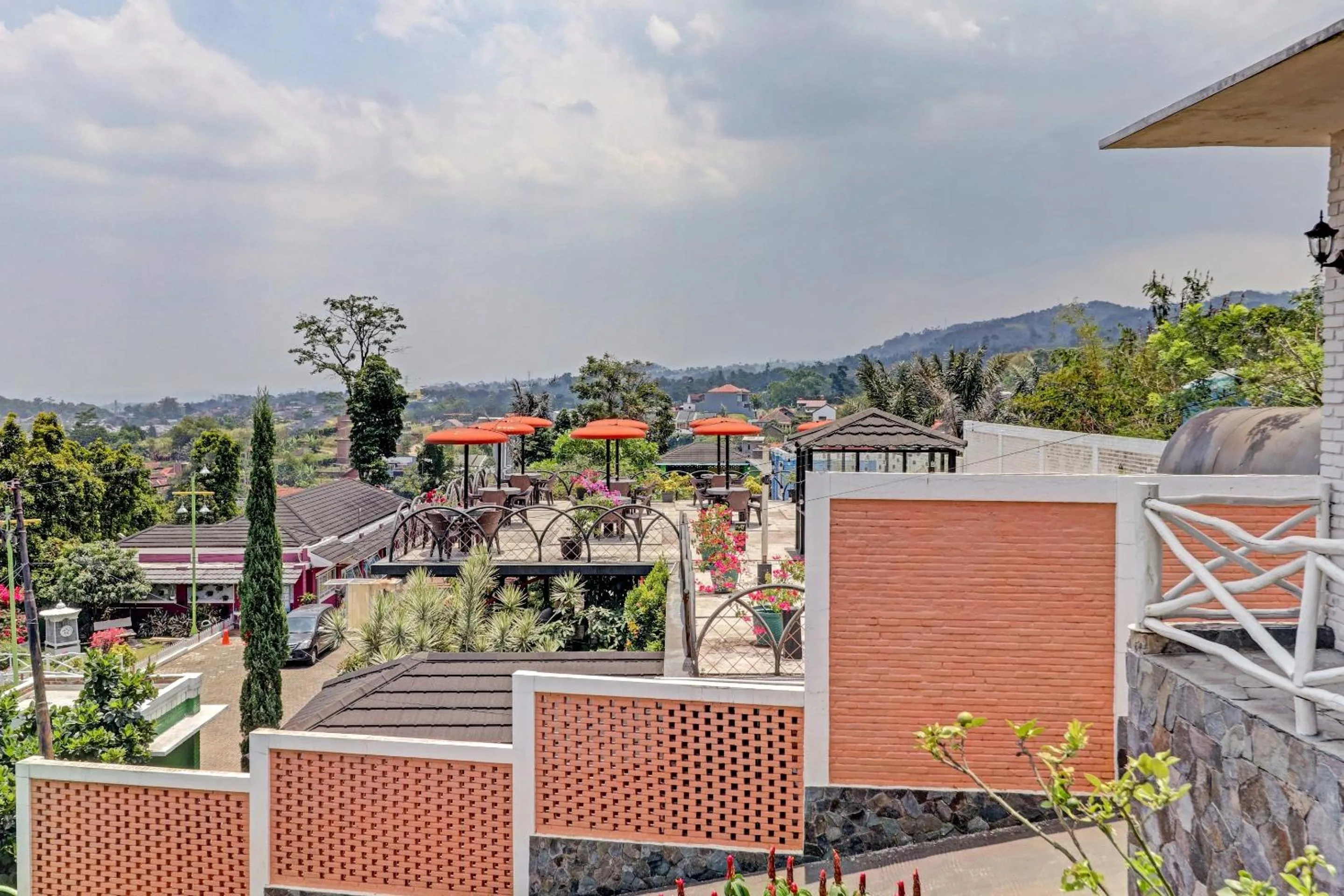 Area and facilities in Collection O 90617 Rumah Oma Opa Syariah