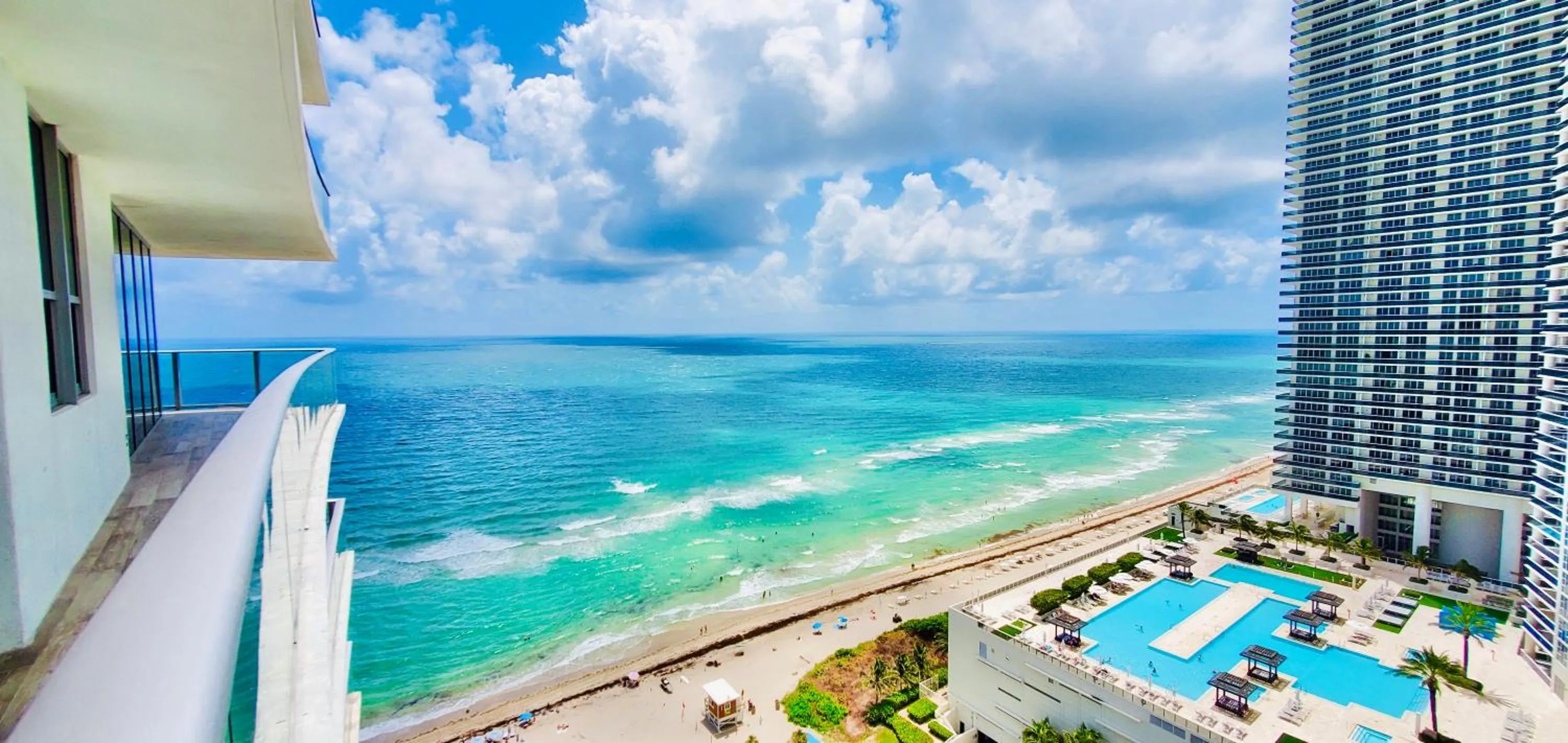 Balcony/Terrace in Million Dollar View at Hyde Resort And Residences
