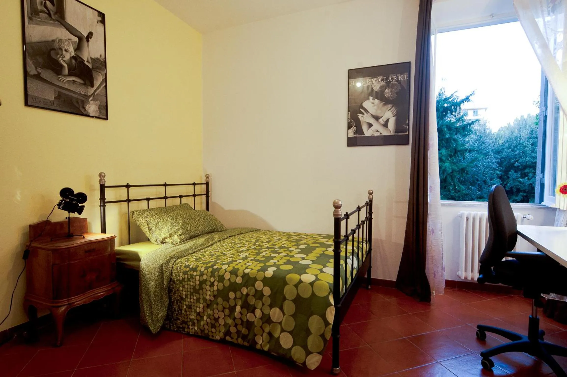 Bedroom, Bed in Light of Rome