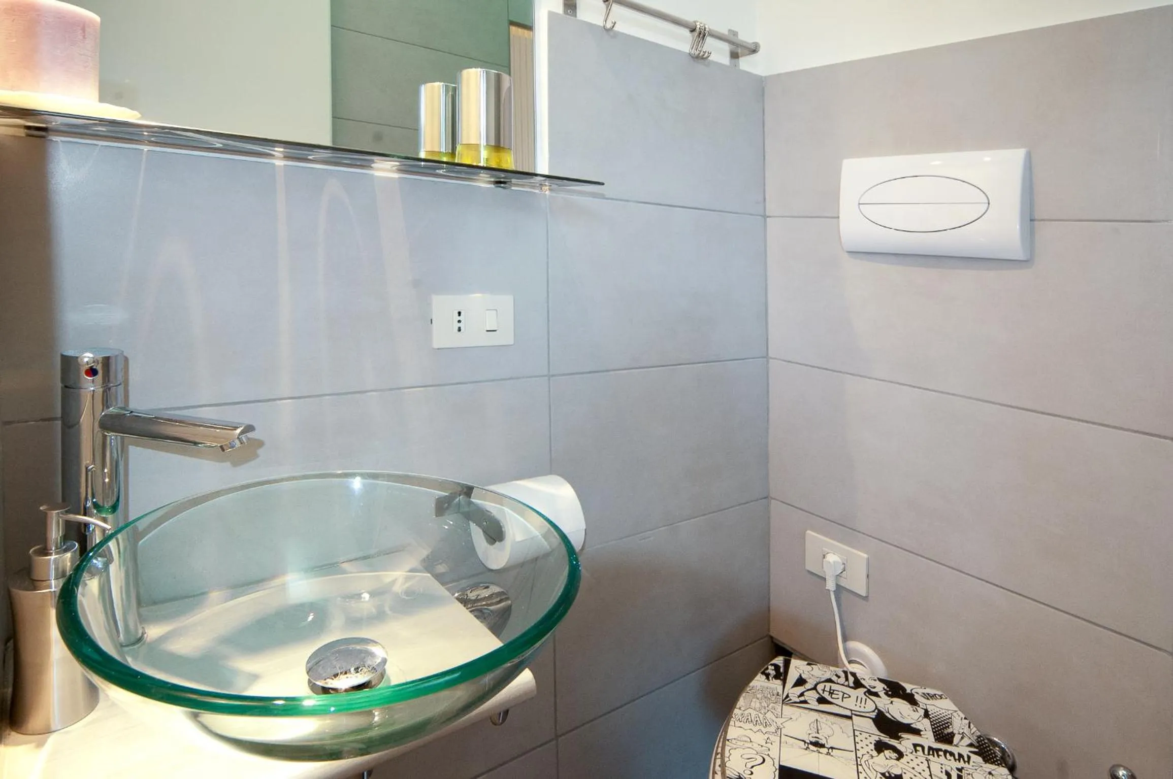 Bathroom in Light of Rome