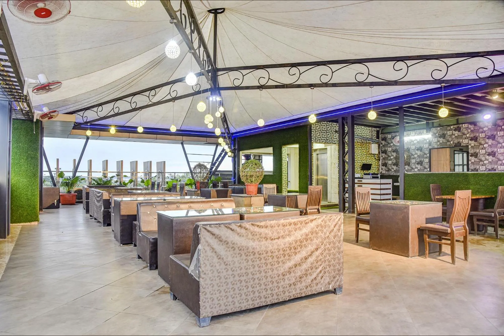 Restaurant/places to eat in FabHotel Prime OM Palace