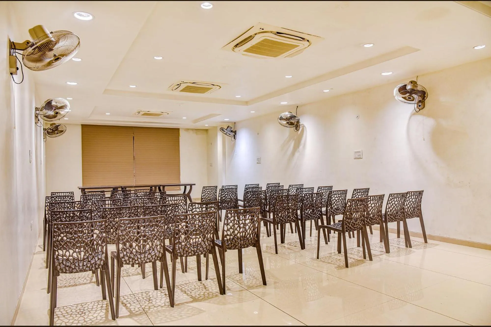 Banquet/Function facilities in FabHotel Prime OM Palace