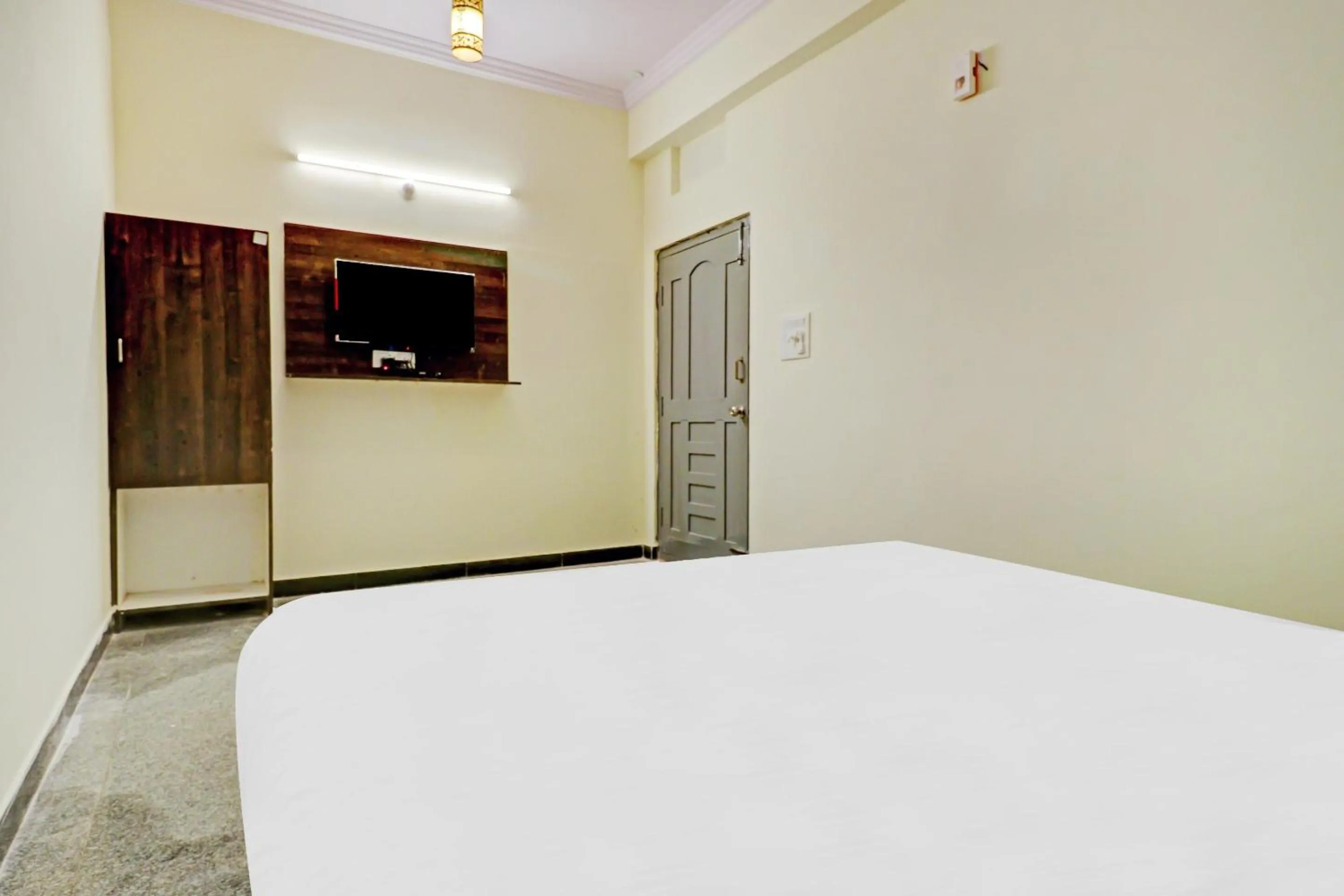 Bedroom, Bed in Hotel O by OYO Abhi's R Square