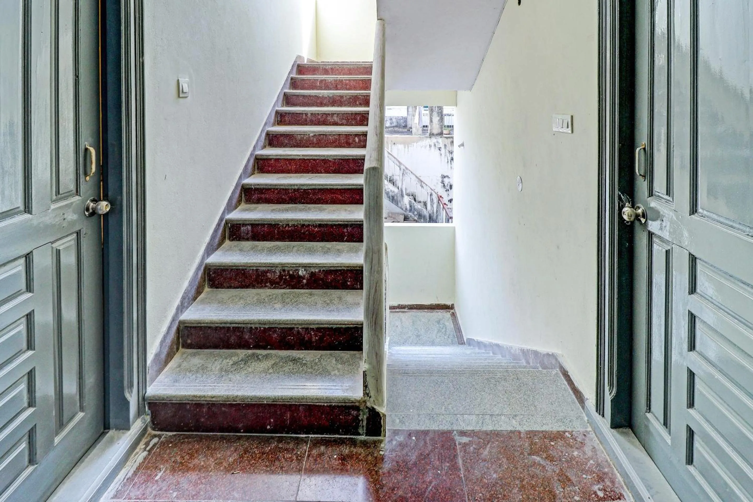 Lobby or reception in Hotel O by OYO Abhi's R Square