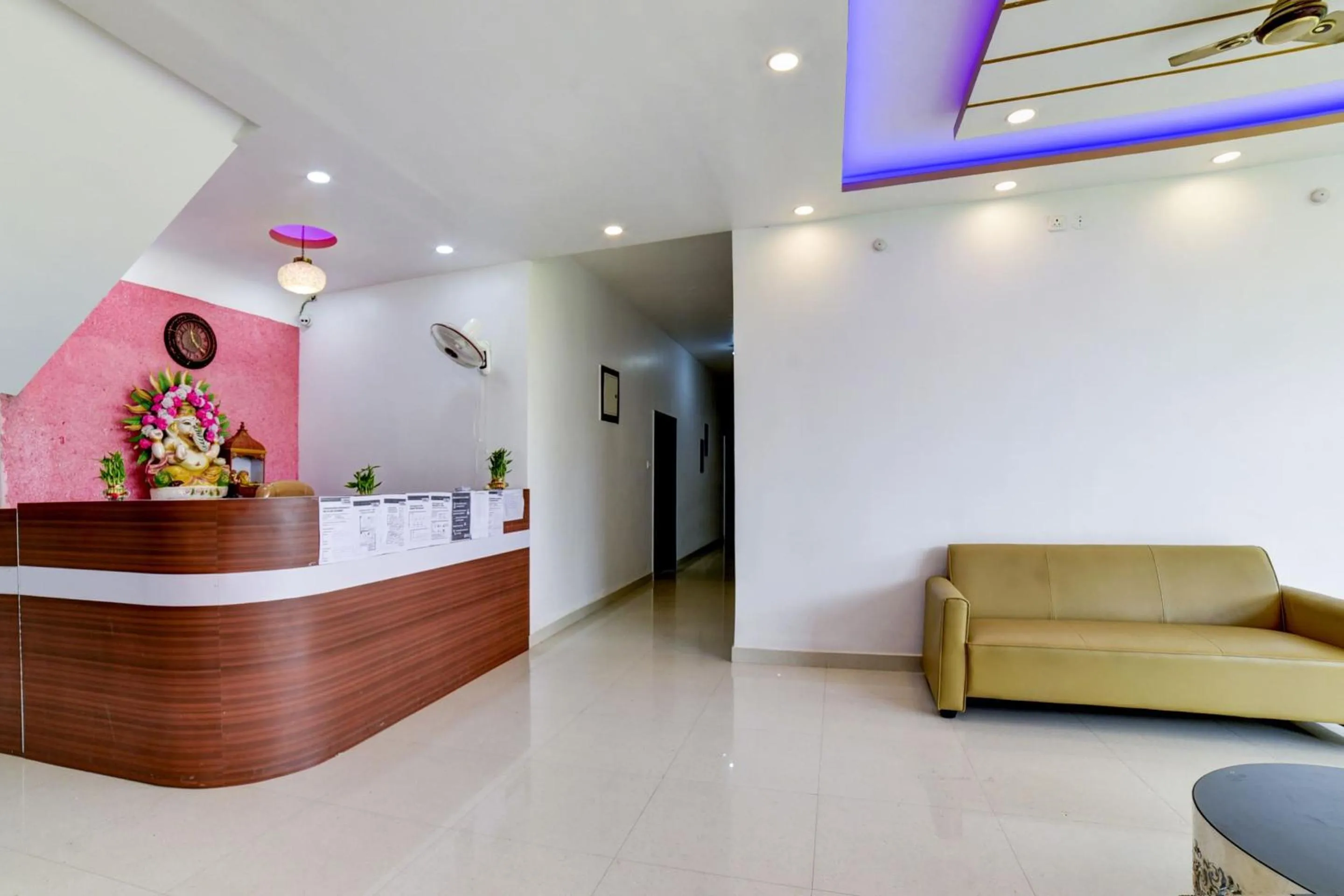 Lobby or reception in Hotel O The Hotel Quaint