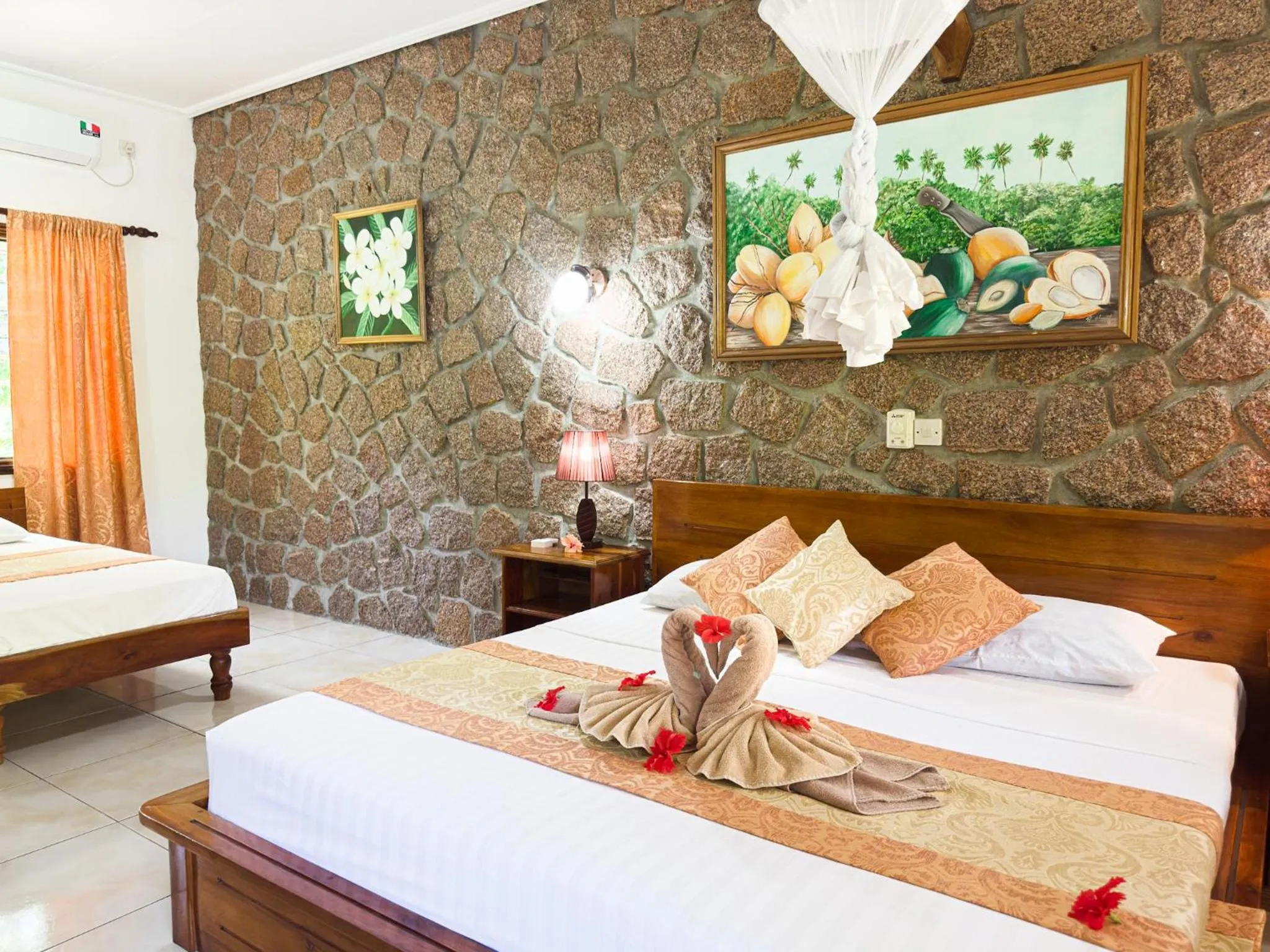 Bed in Cocotier du Rocher