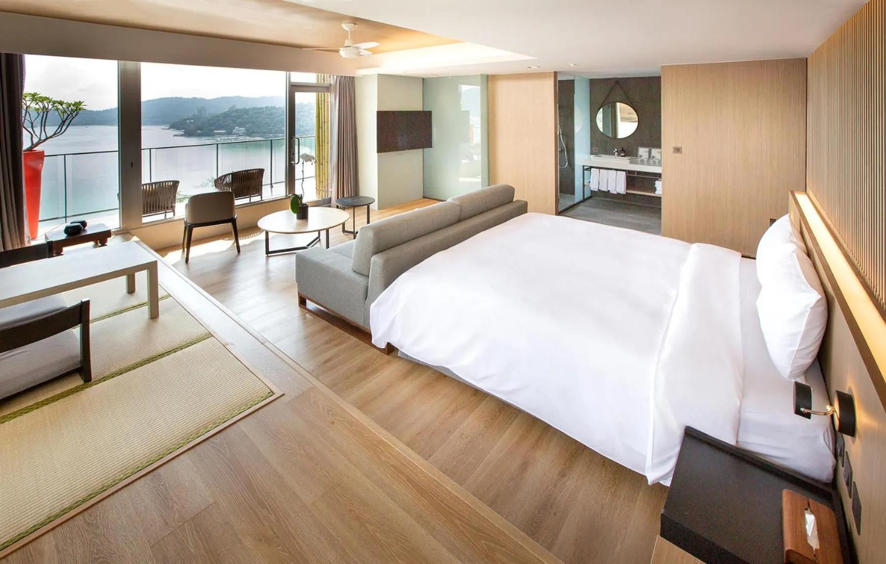 Bed in Hotelday Sun Moon Lake