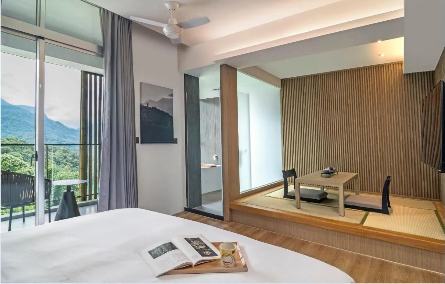 Bed in Hotelday Sun Moon Lake