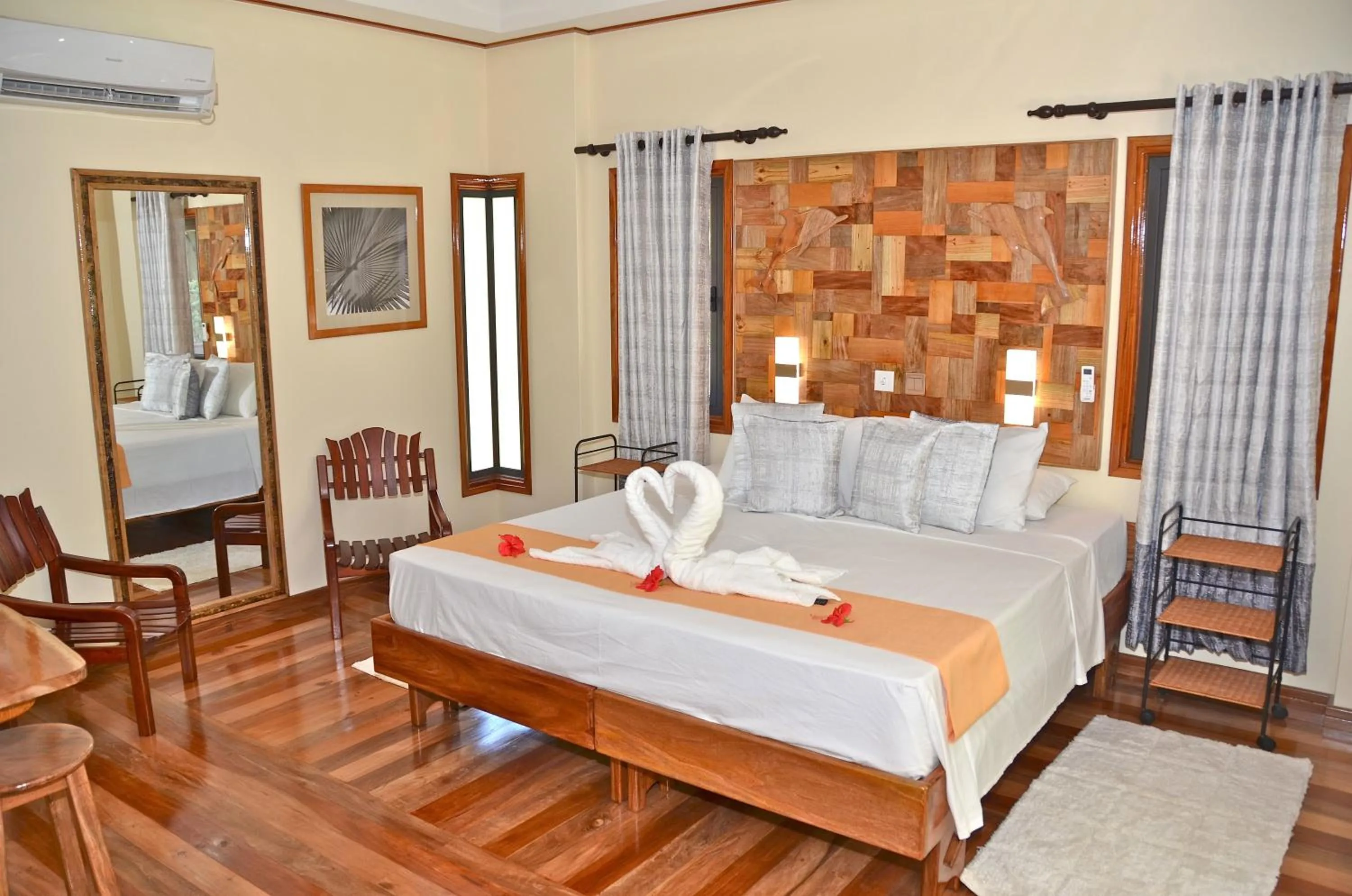 Photo of the whole room, Bed in Calou Guest House