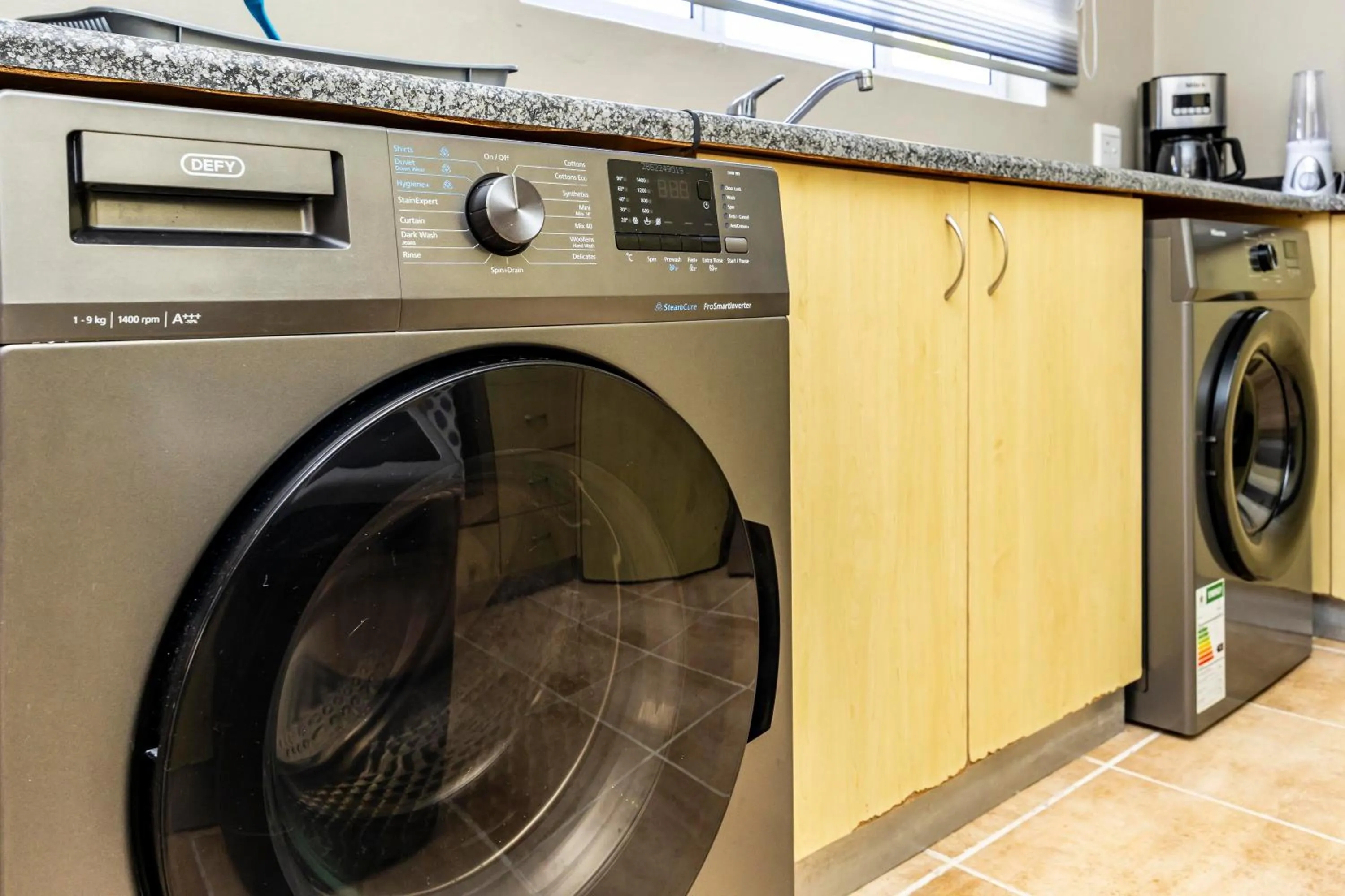 washing machine in Modern Executive Unit