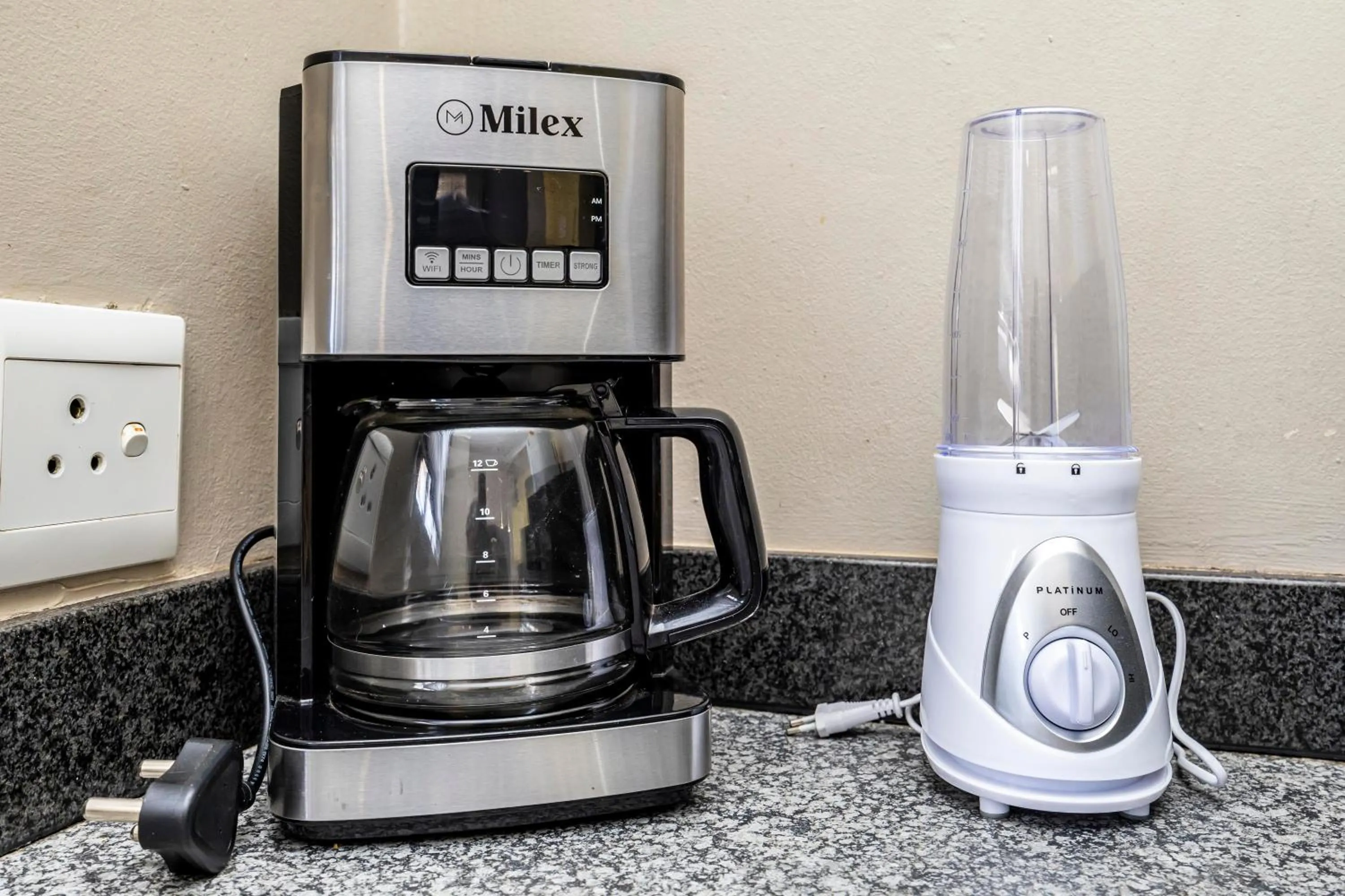 Coffee/tea facilities in Modern Executive Unit