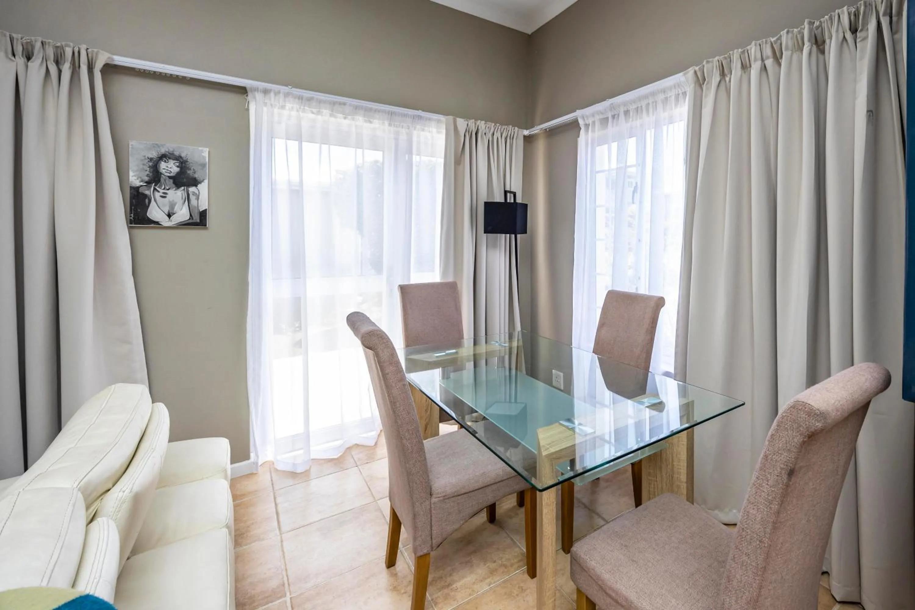 Dining area in Modern Executive Unit